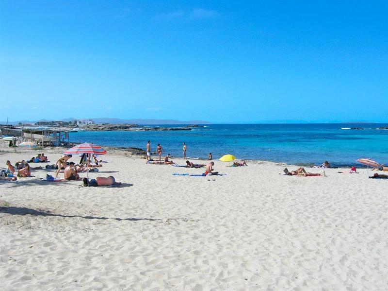 - Formentera Vacaciones Apartamento Es Pujols