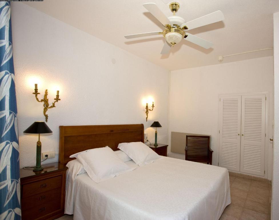 Grifeu Hotel 3*