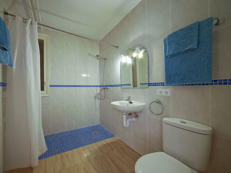 19 A - Four Bedroom Hotel Cala Romàntica