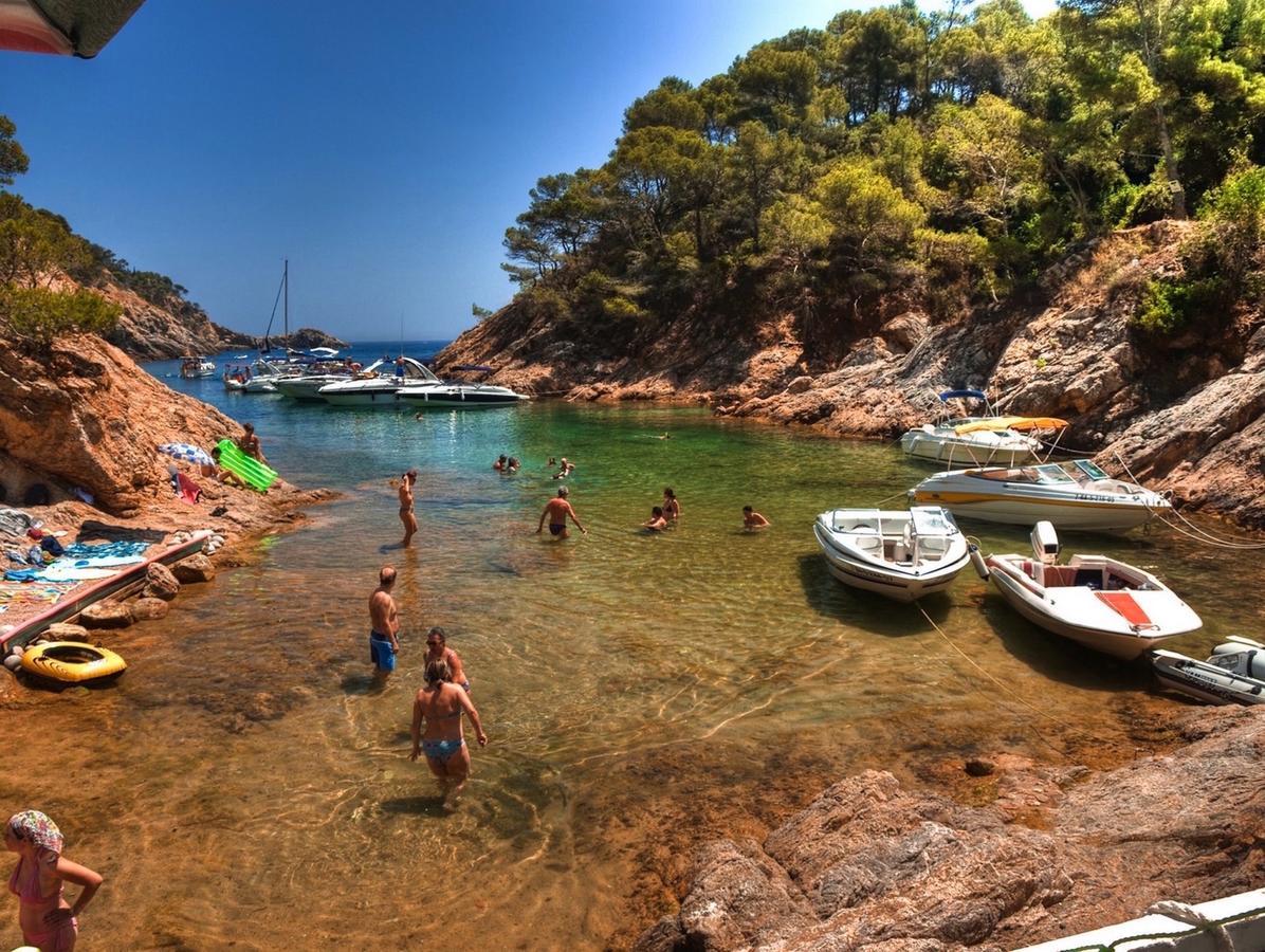 Apartment Lets Holidays Sant Miquel