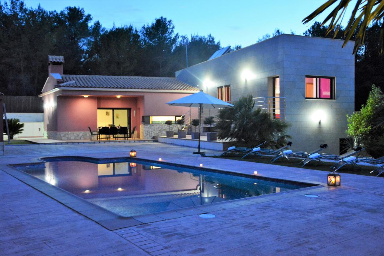 Sitges La Calma 10 Minutes Drive Sitges 2 Minutes Walk Garraf Park Ac Villa