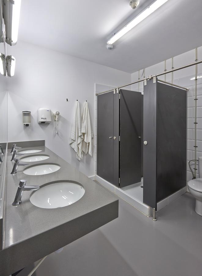 Hostal Hola Collblanc *