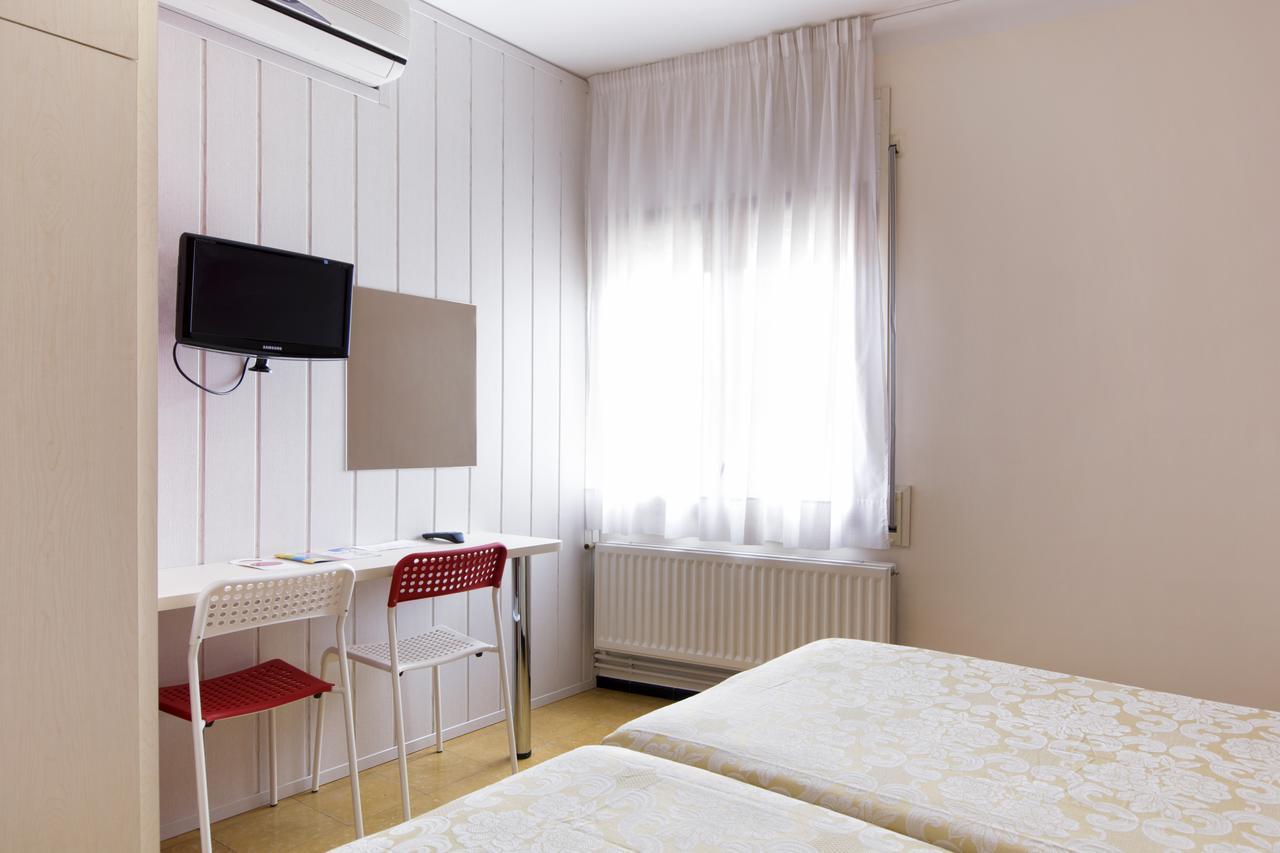Fabrellas Guest house 2*
