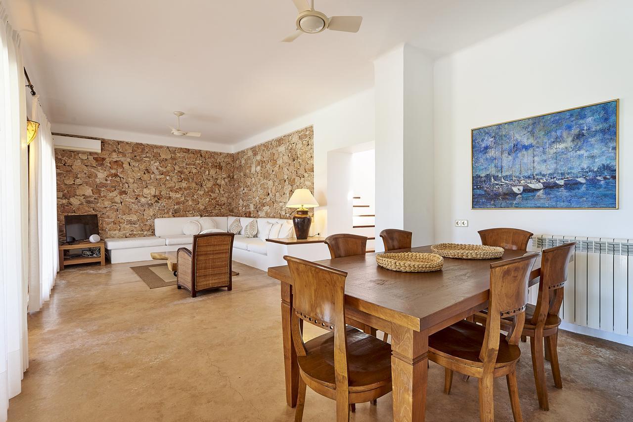 Mares Villa *