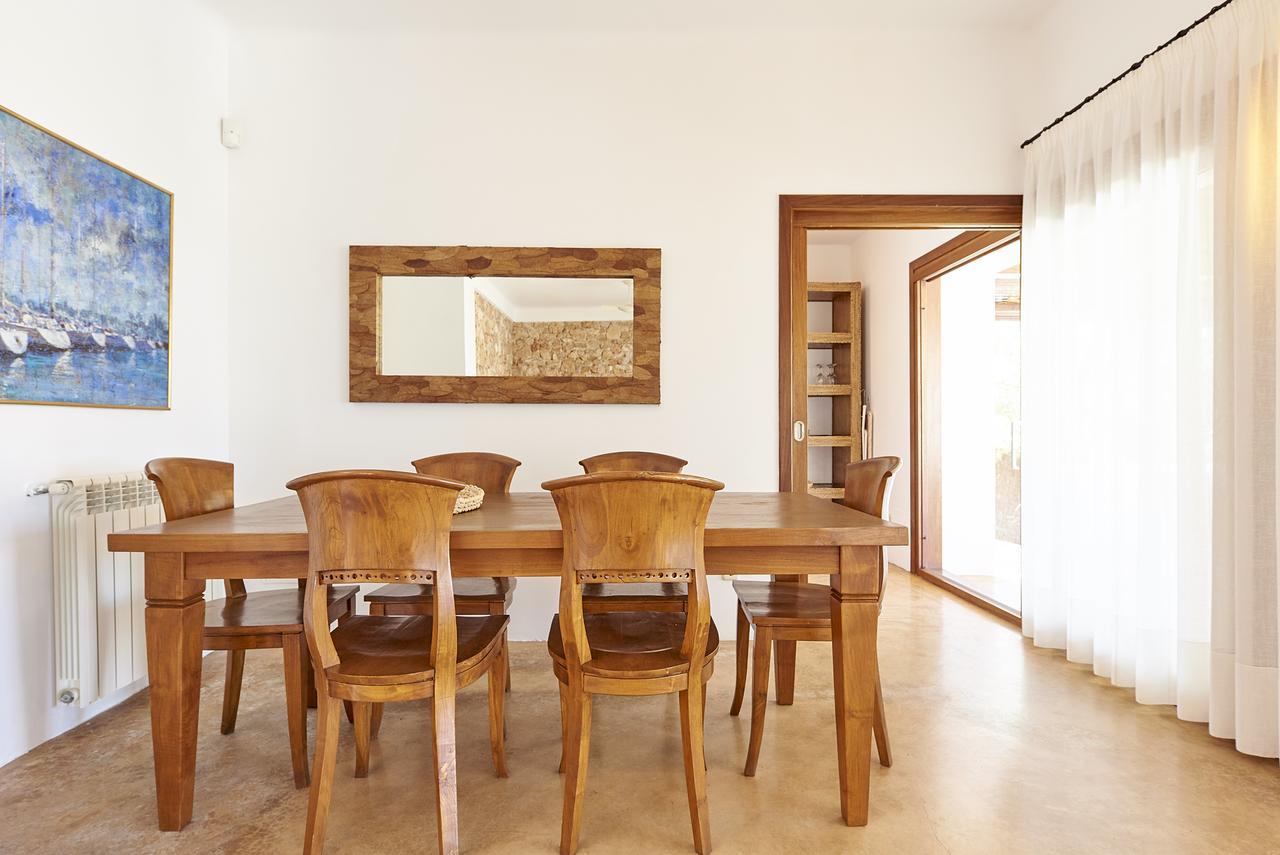 Mares Villa *