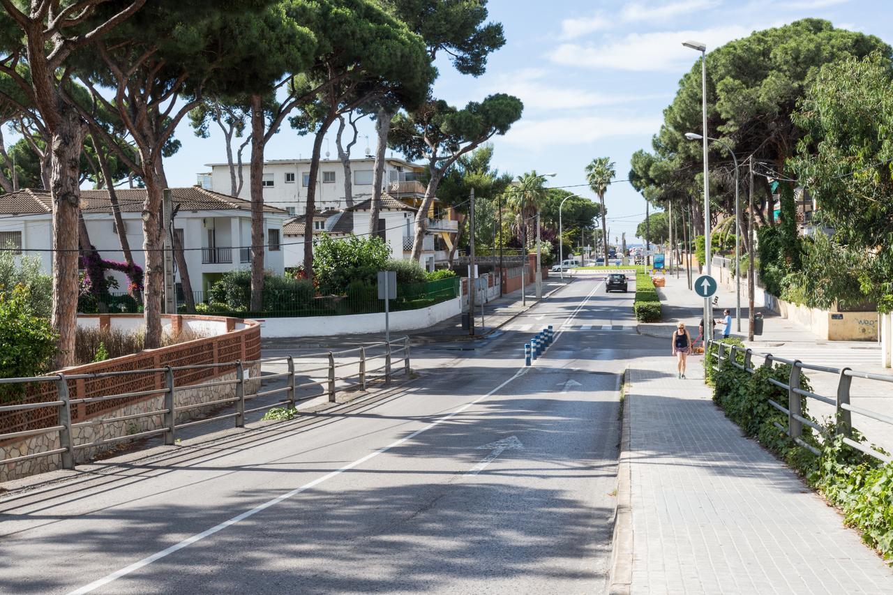 Rambla De Marisol * Castelldefels