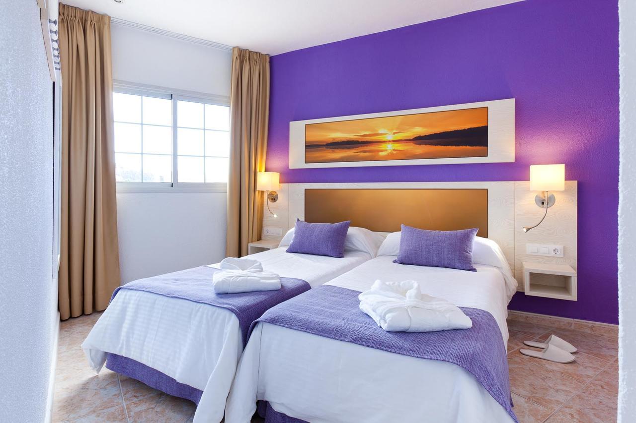Apartahotel Checkin Atlántida Los Cristianos (Tenerife)