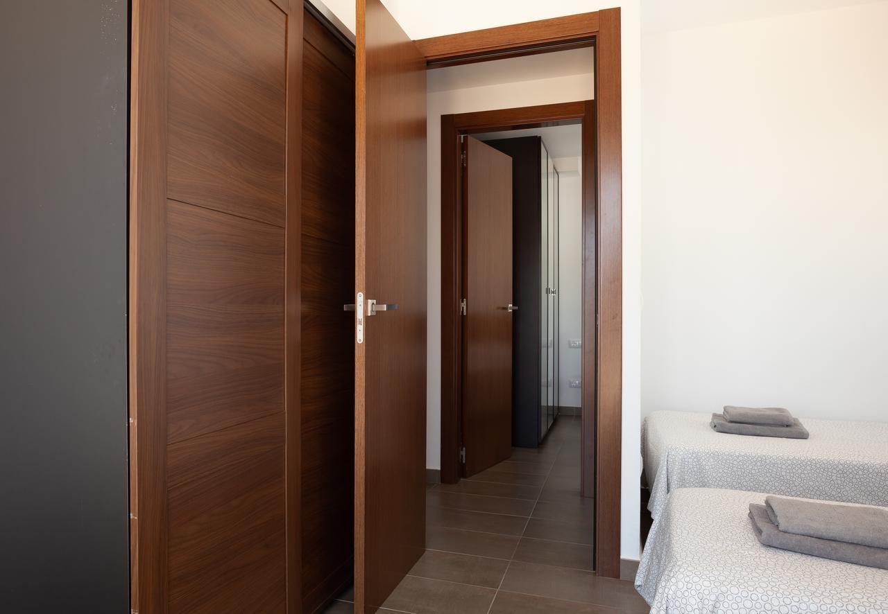 Apartment Lets Holidays Passeig Del Mar *