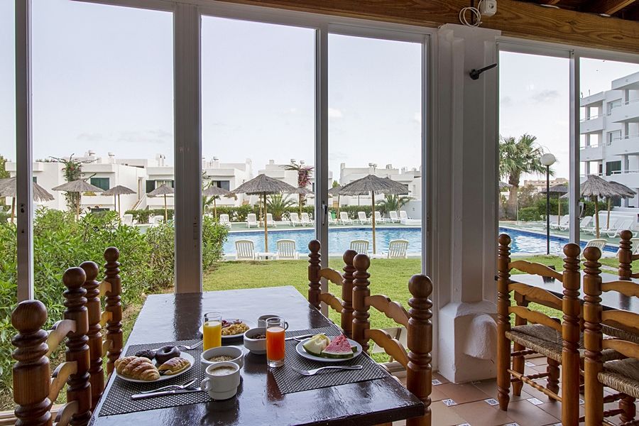 Camelina 3* San Antonio Abad