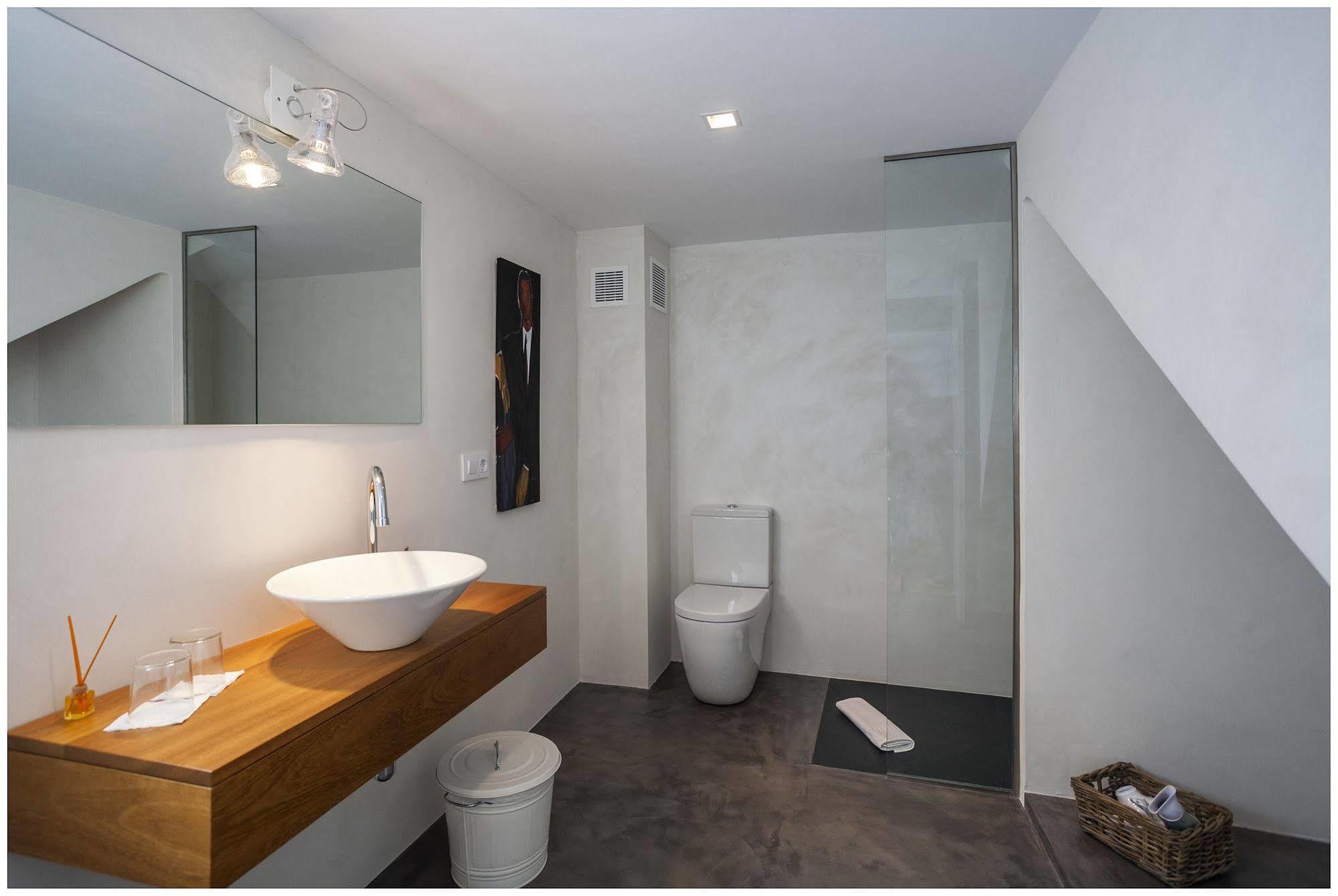 Cheap & Chic Hotel