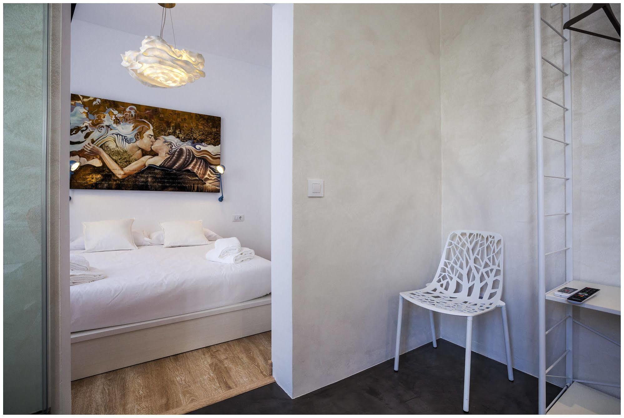 Cheap & Chic Hotel 3*