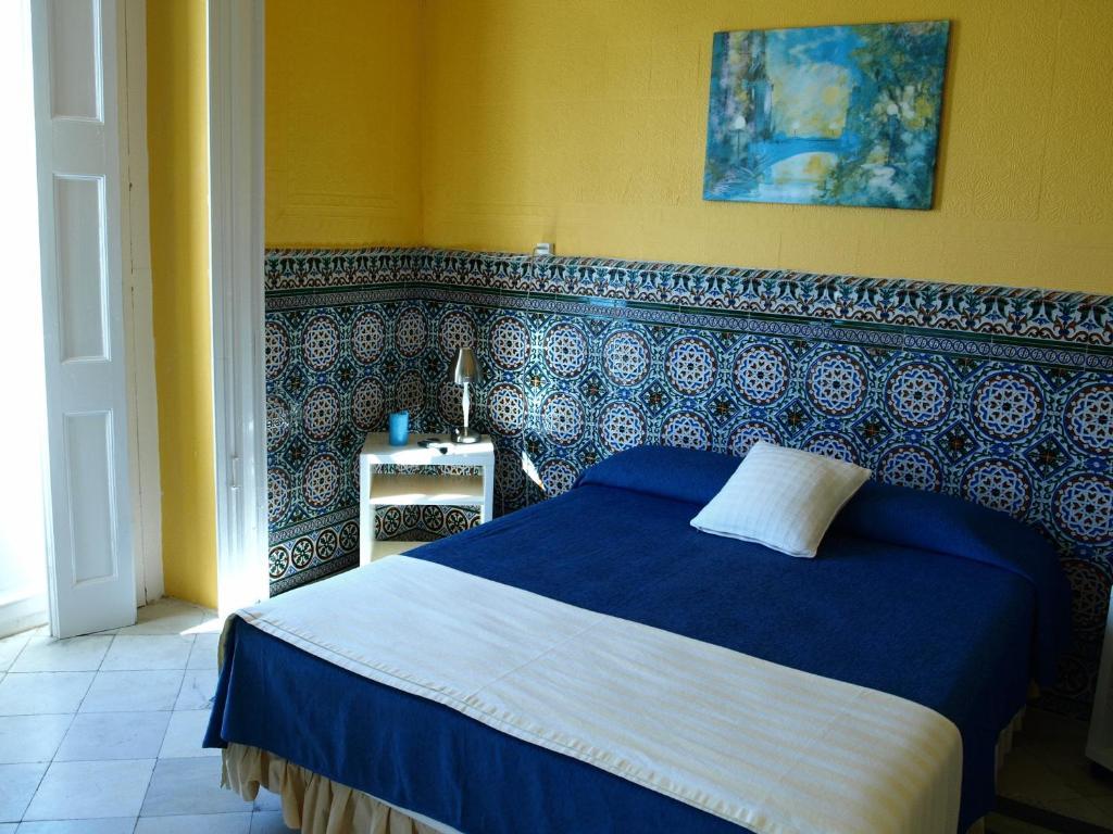 La Casa Amarilla Tarifa