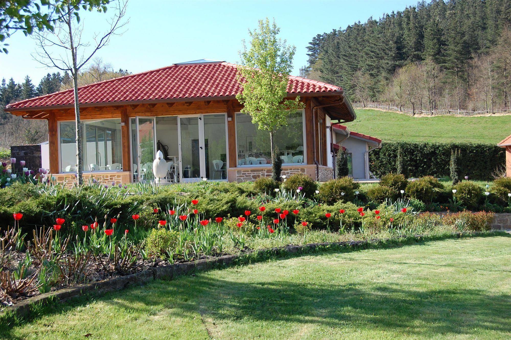 Amalurra Ecohotel & Retreat Center