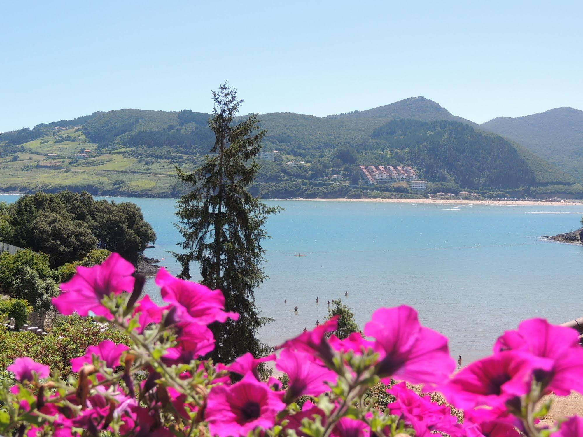 Apartamentos Mundaka Mundaka