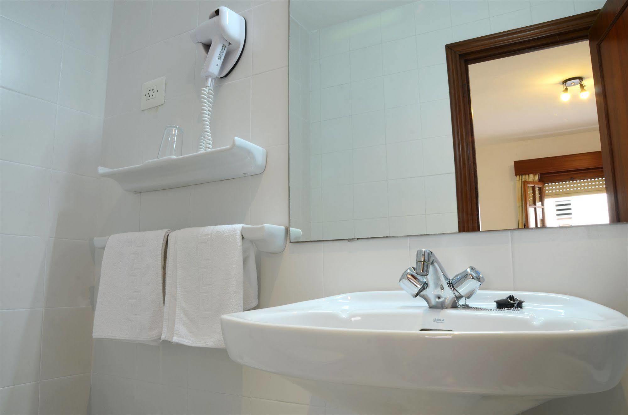 El Coloso Hotel 2*