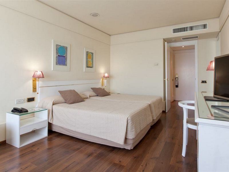 Center Hotel