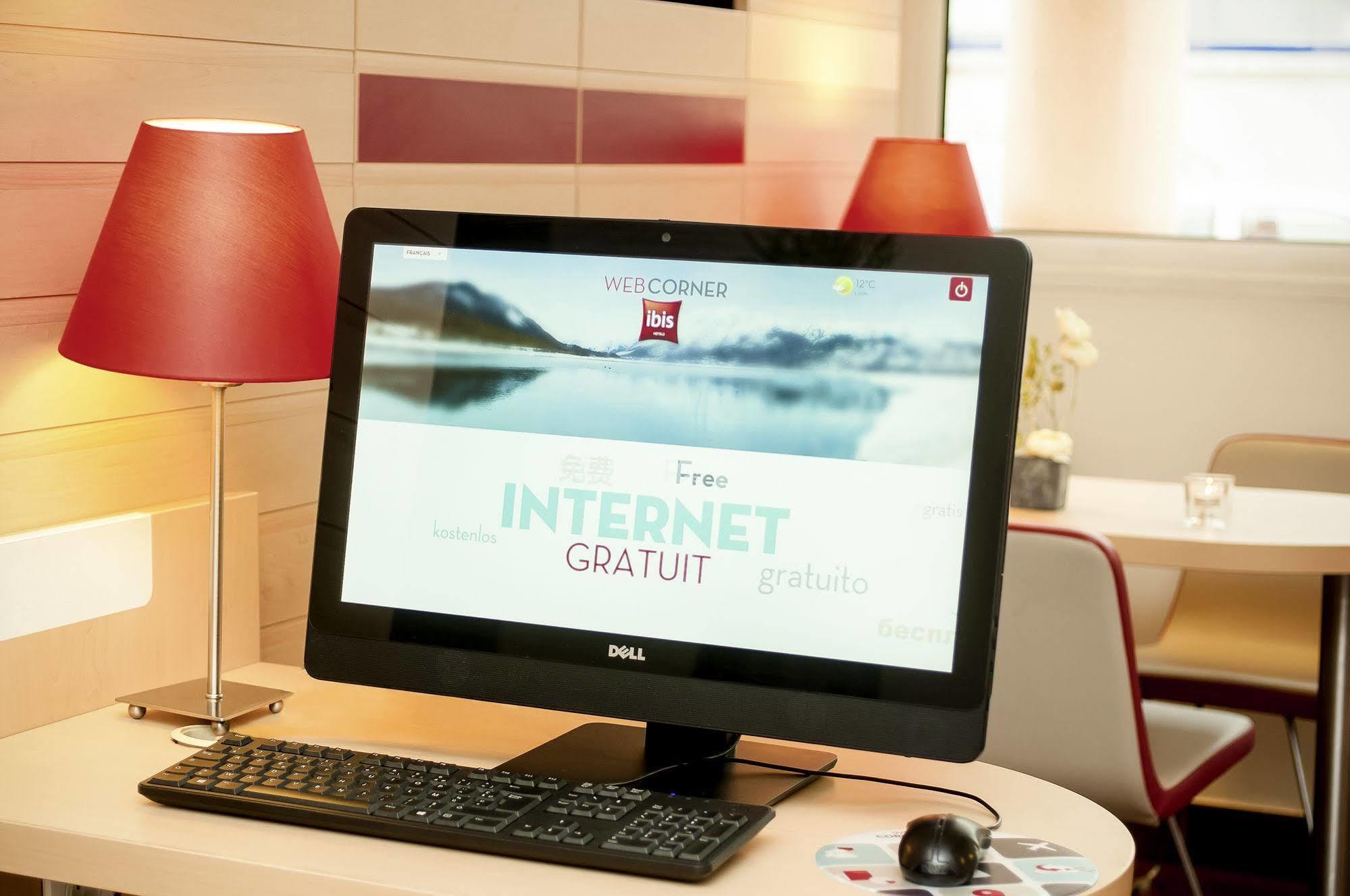 Ibis Barcelona Santa Coloma