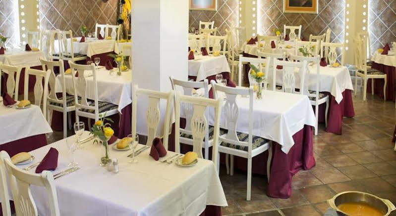 Hotel De Laredo 3*