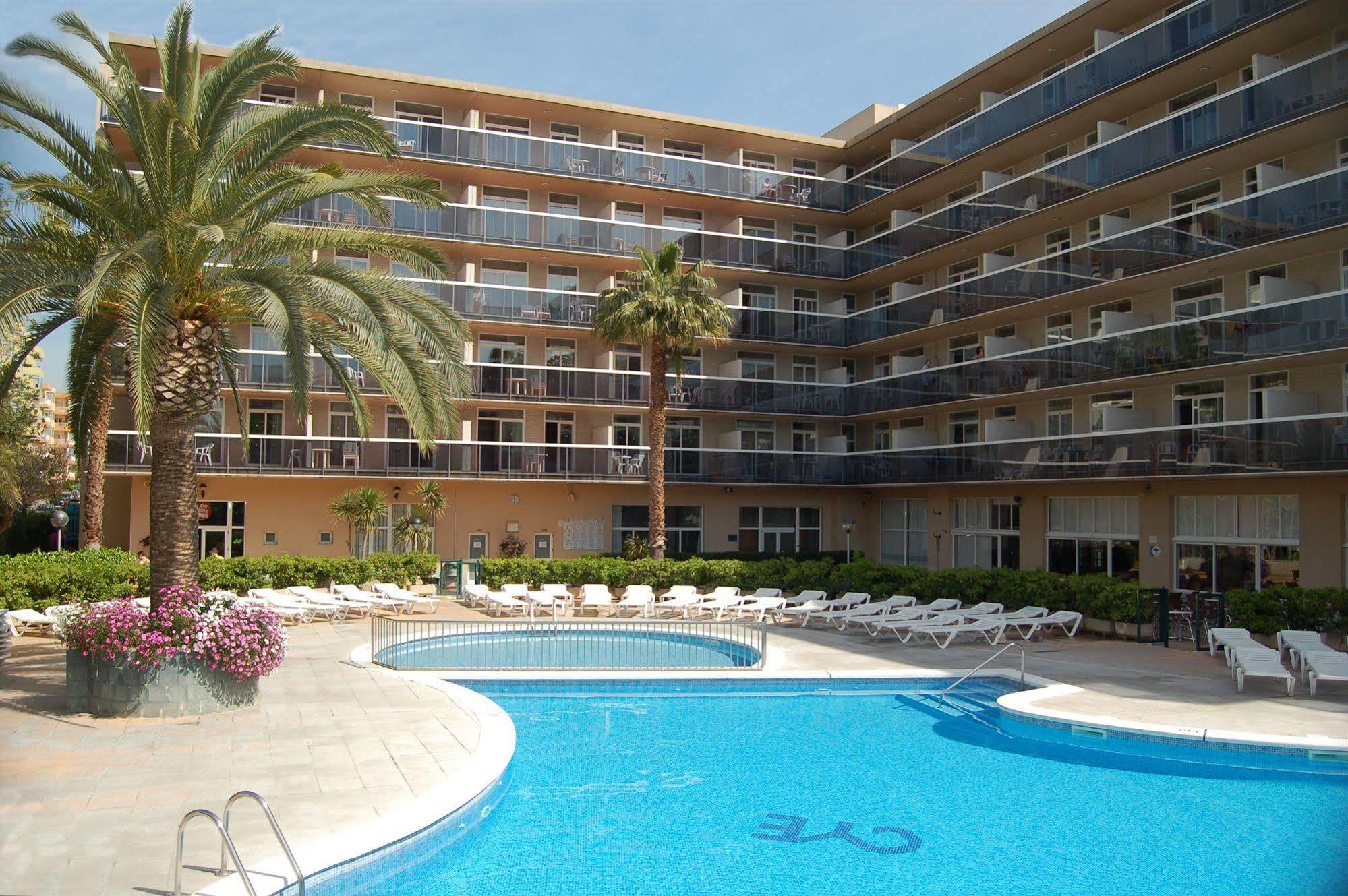 Cye Centre Aparthotel 3*