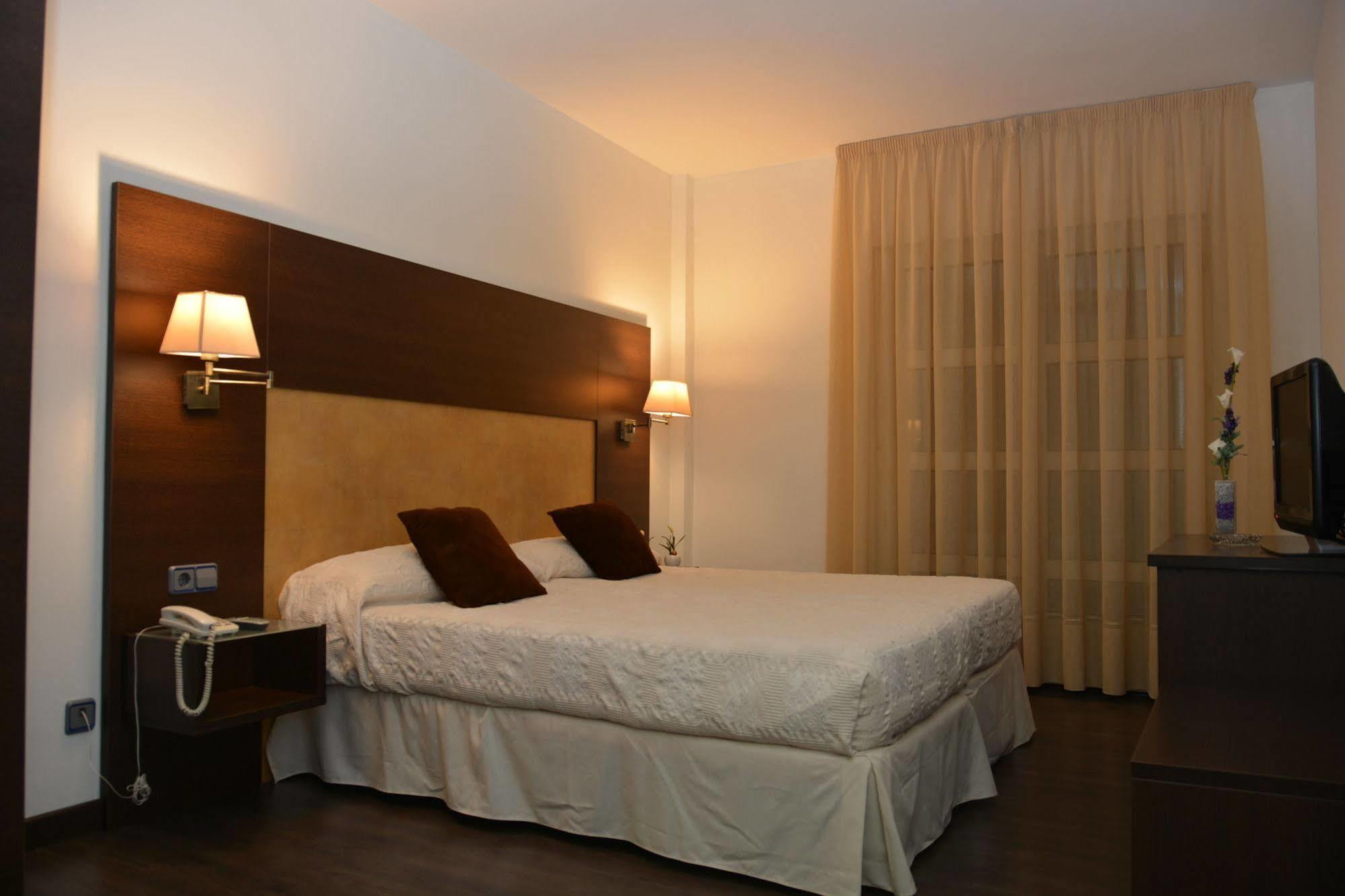Hotel Madrid Torrejon Plaza