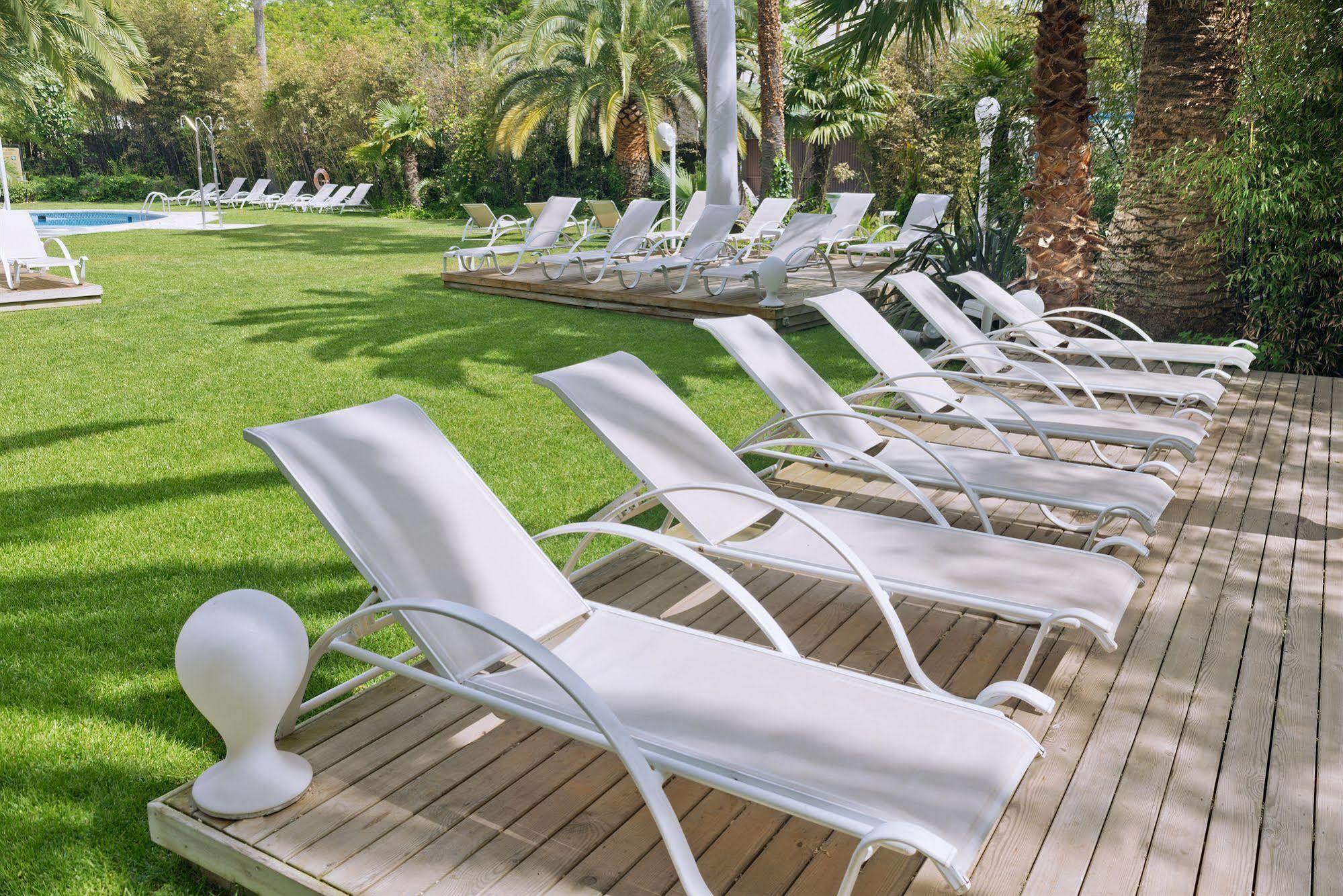 Monica Hotel 4*