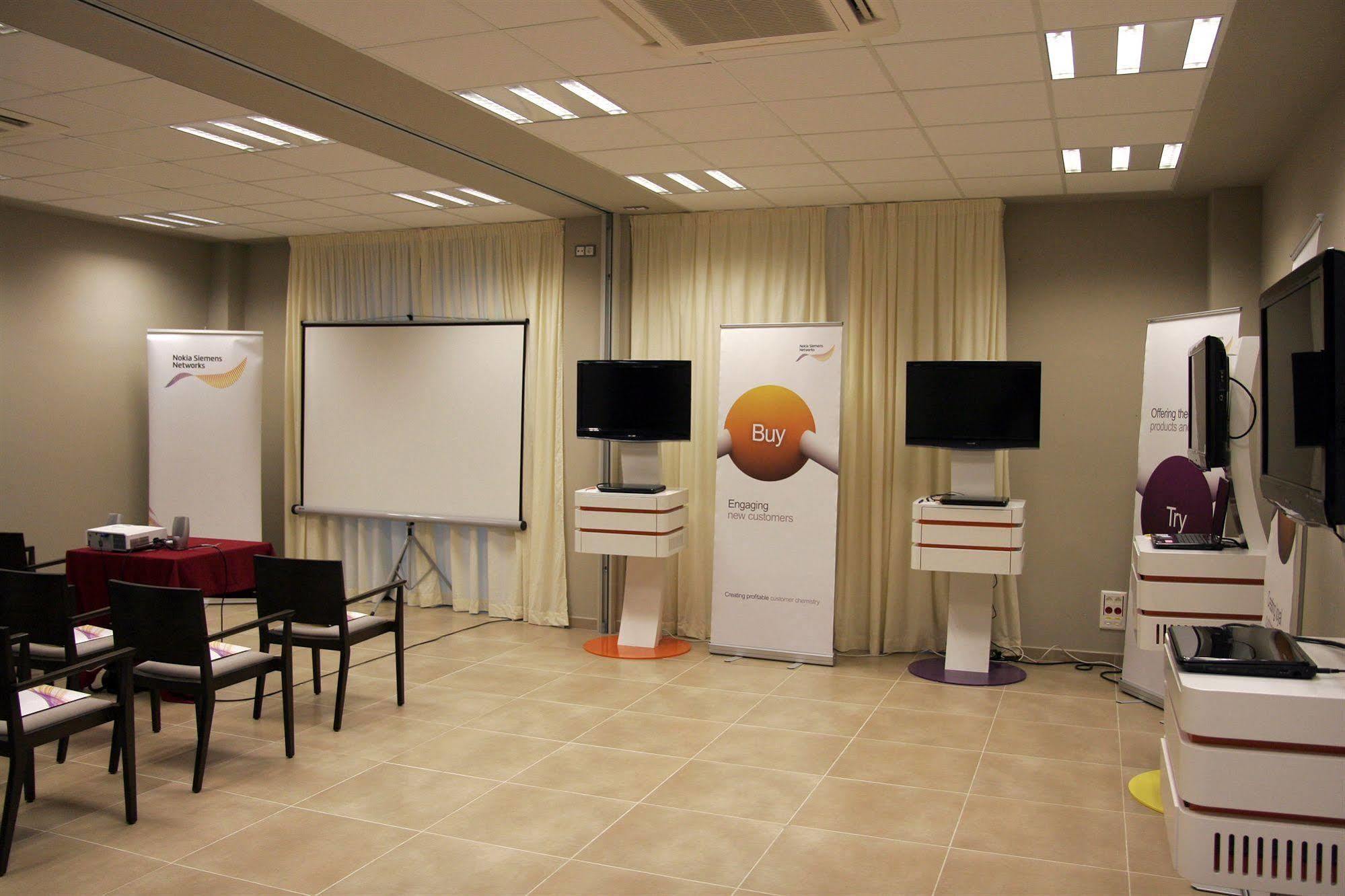 Hotel Express Bilbao Airport By Ihg Derio