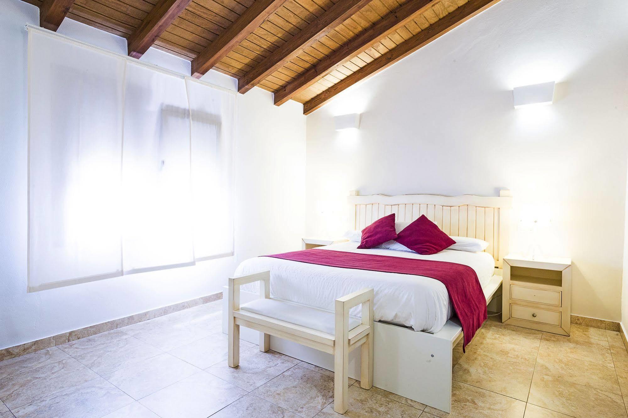 Arohaz Hotel&restaurante Zahora
