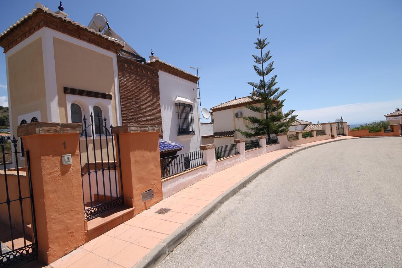 Nerja Tamango *