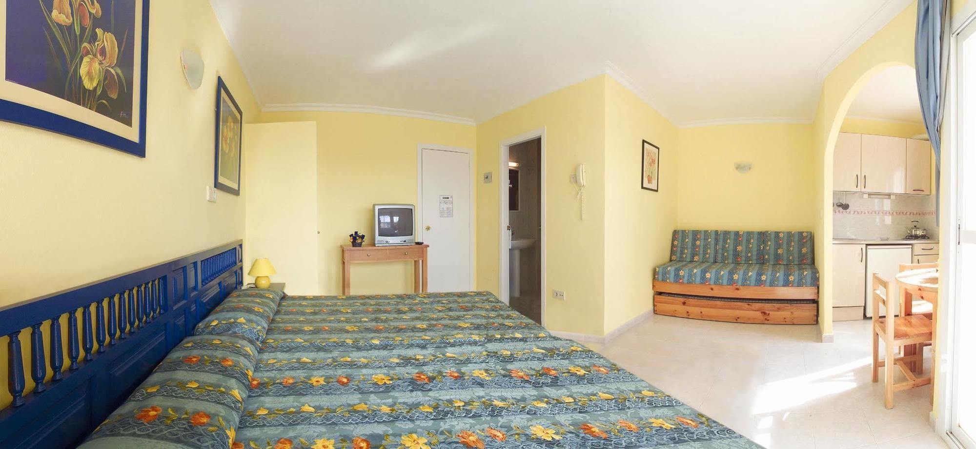 Apartahotel Vibra San Marino 3*