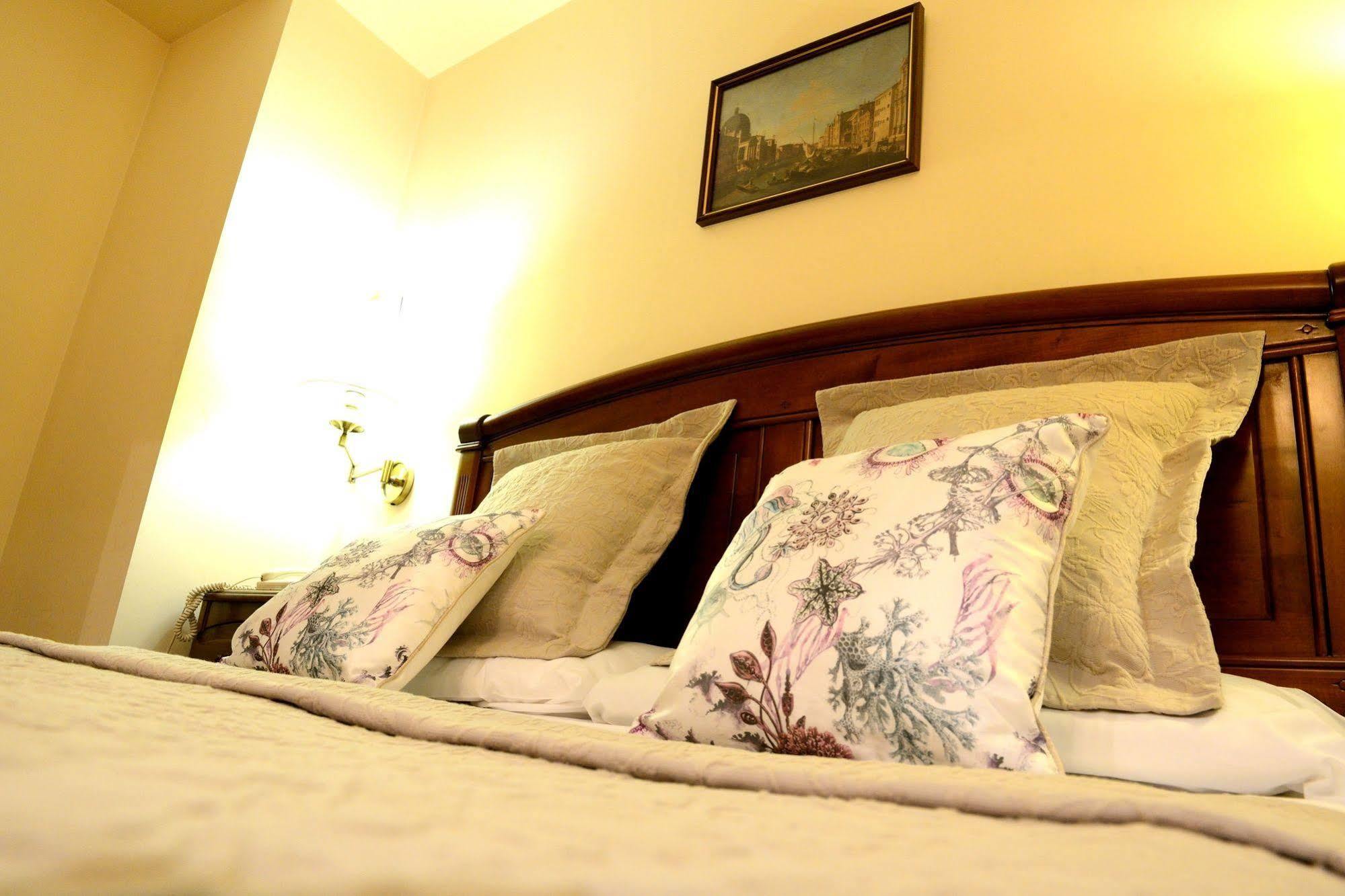 Arriazu Hotel