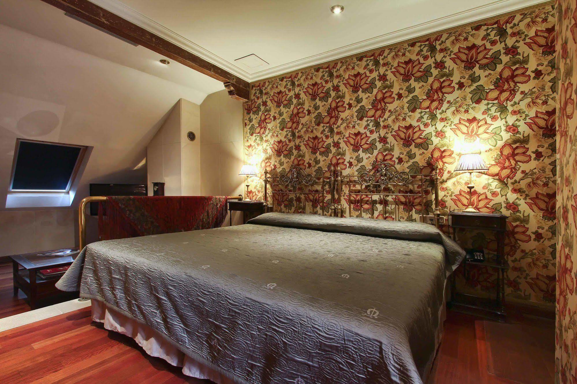 Alabardero Hotel 4*