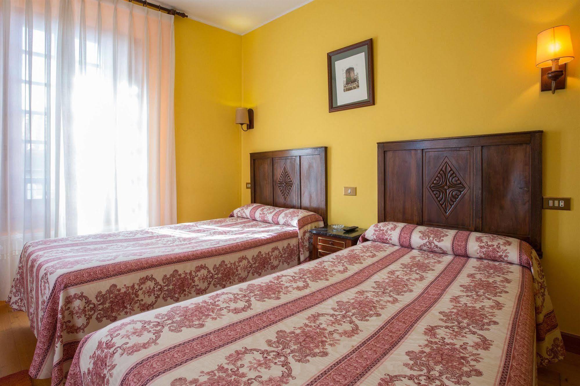 Hotel Casa España 2*