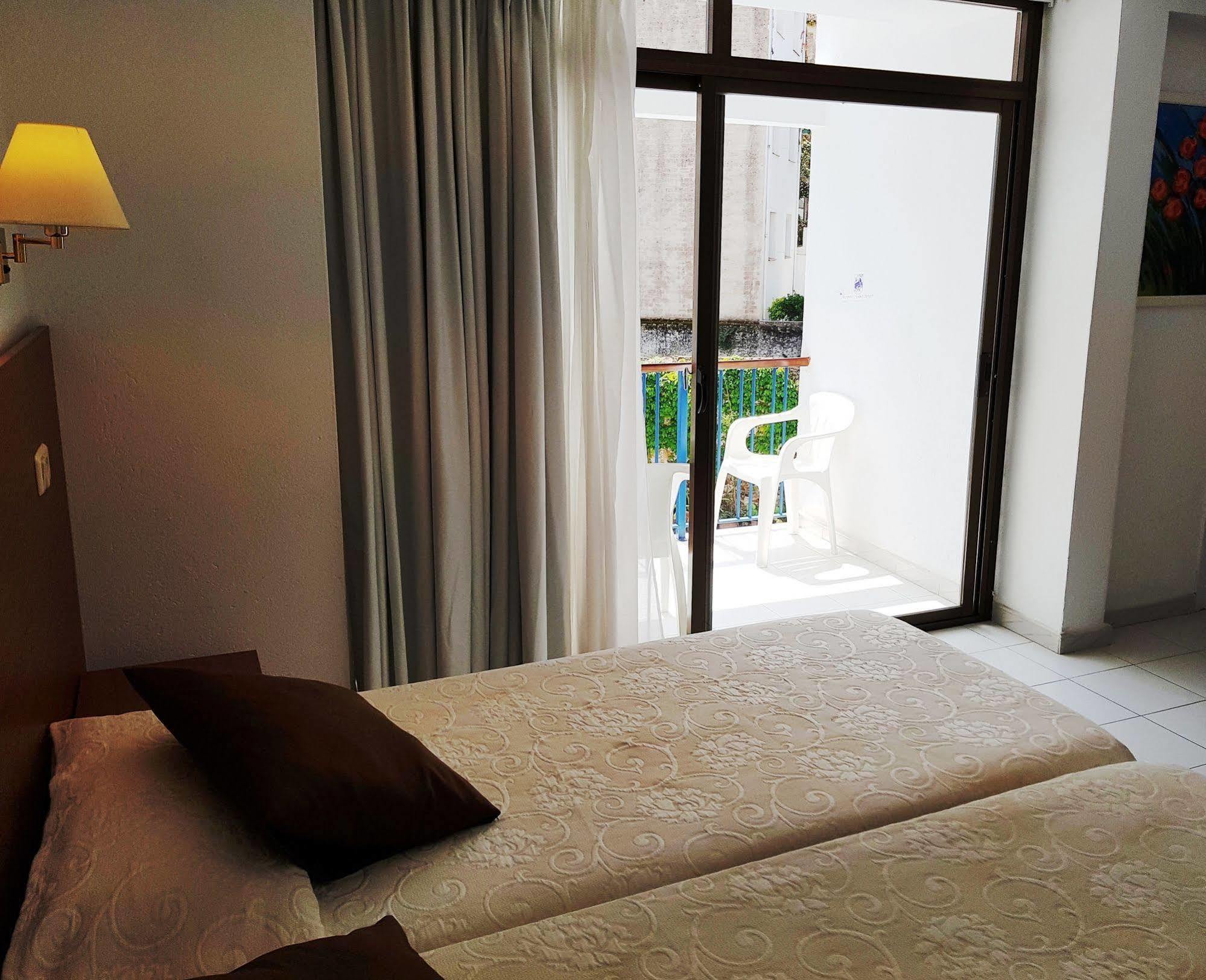 Sant March Hotel *