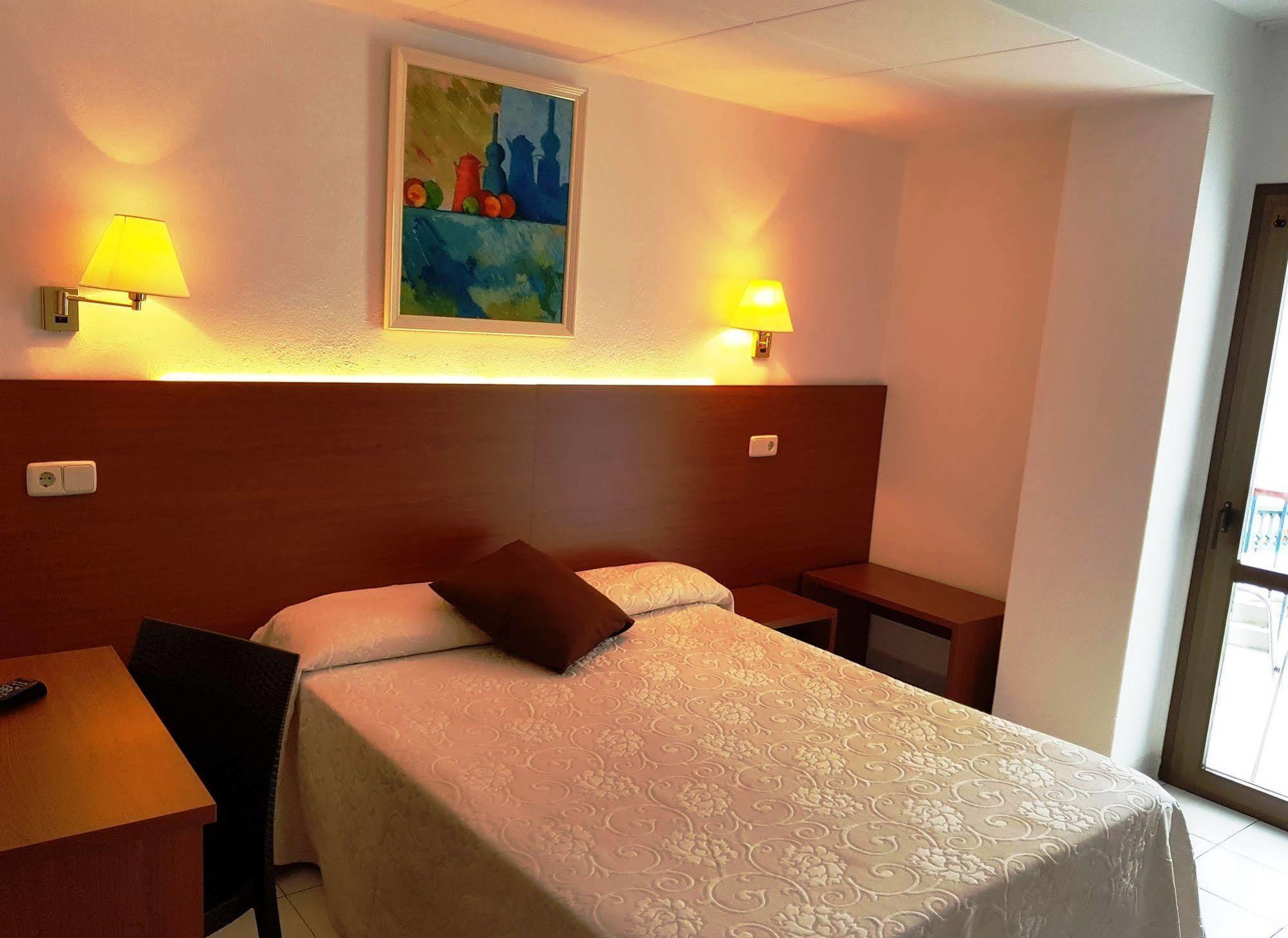 Sant March Hotel *