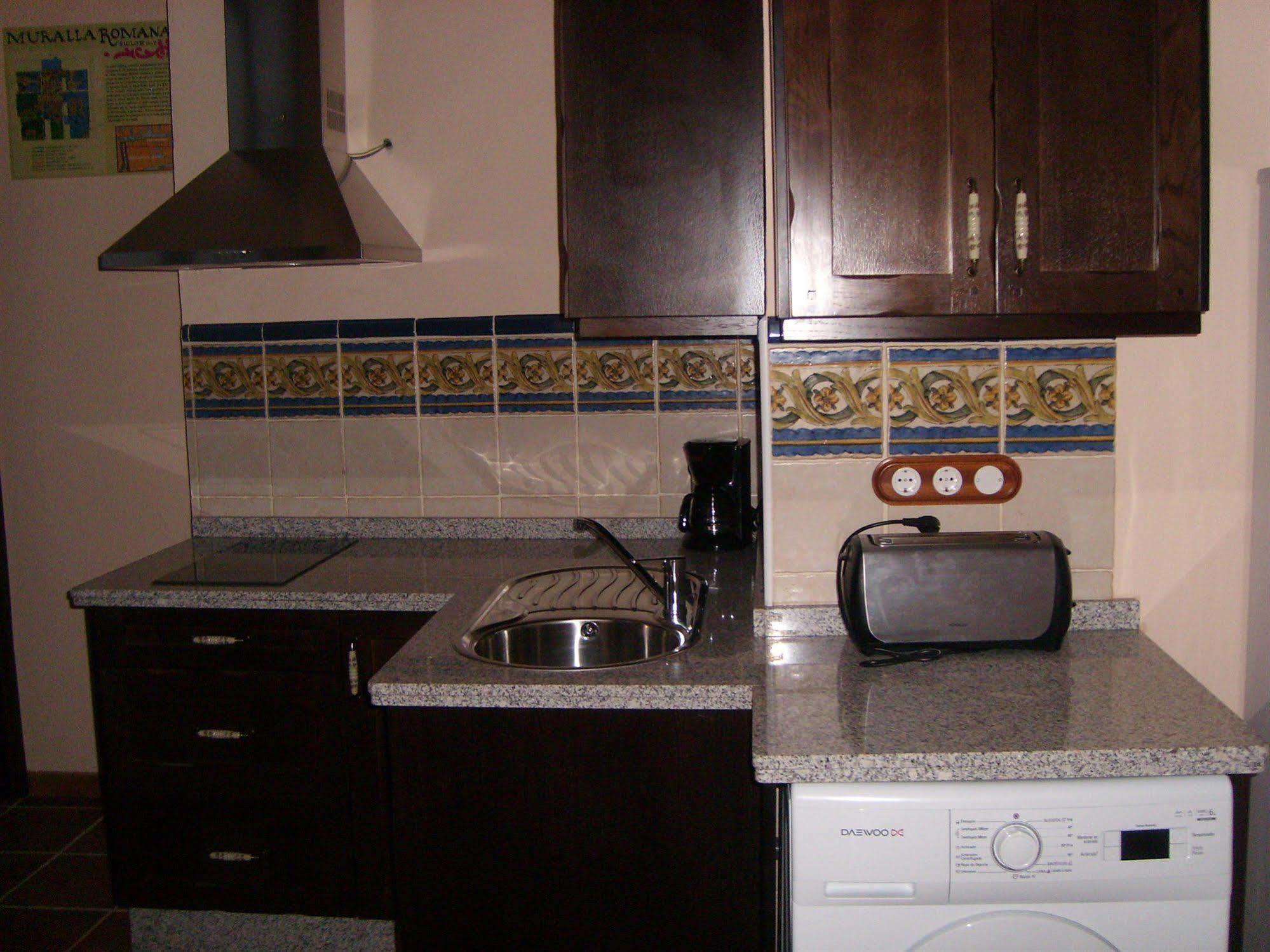 Victoria Apartment *