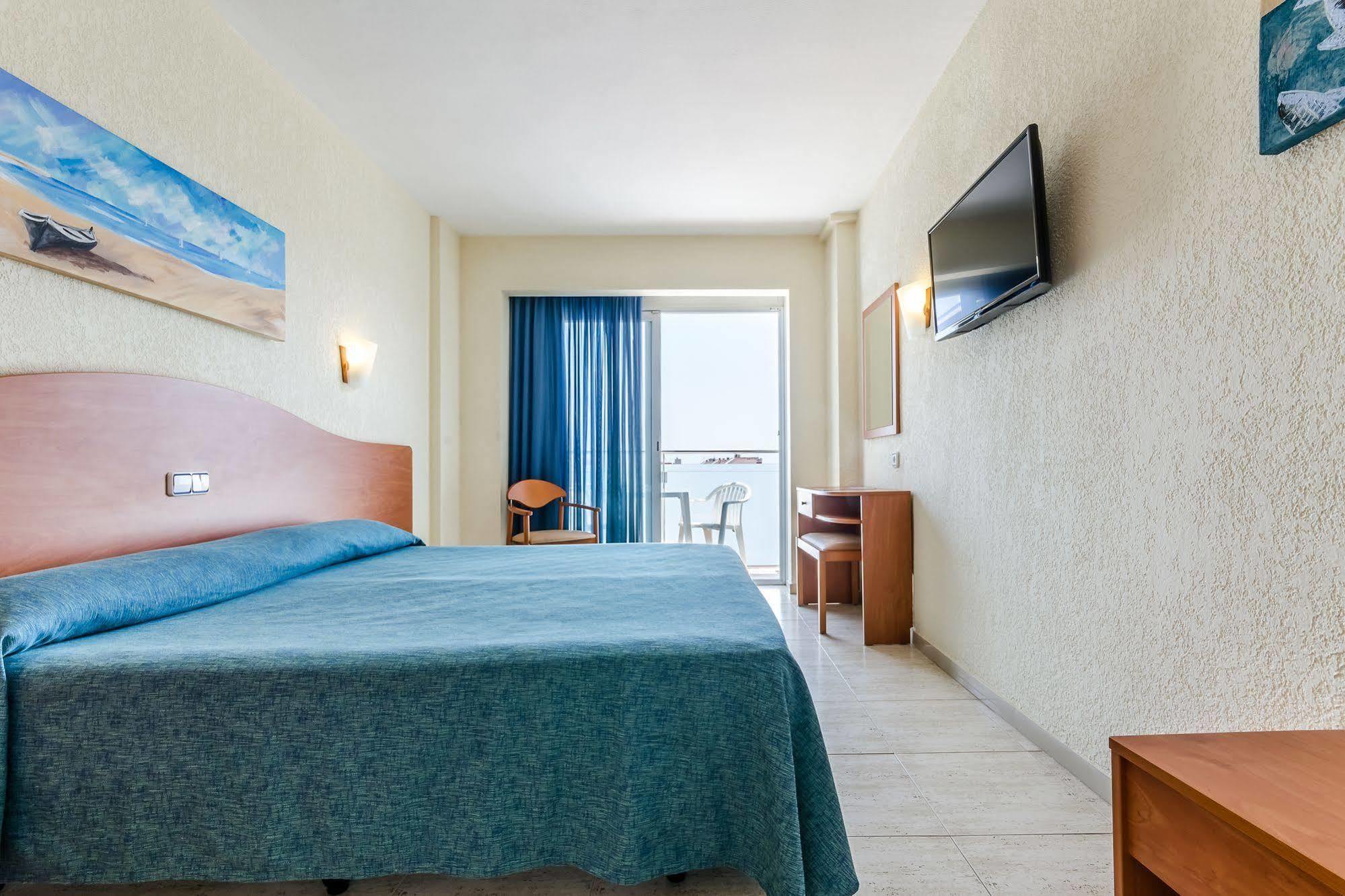Hotel Mar Blau Calella