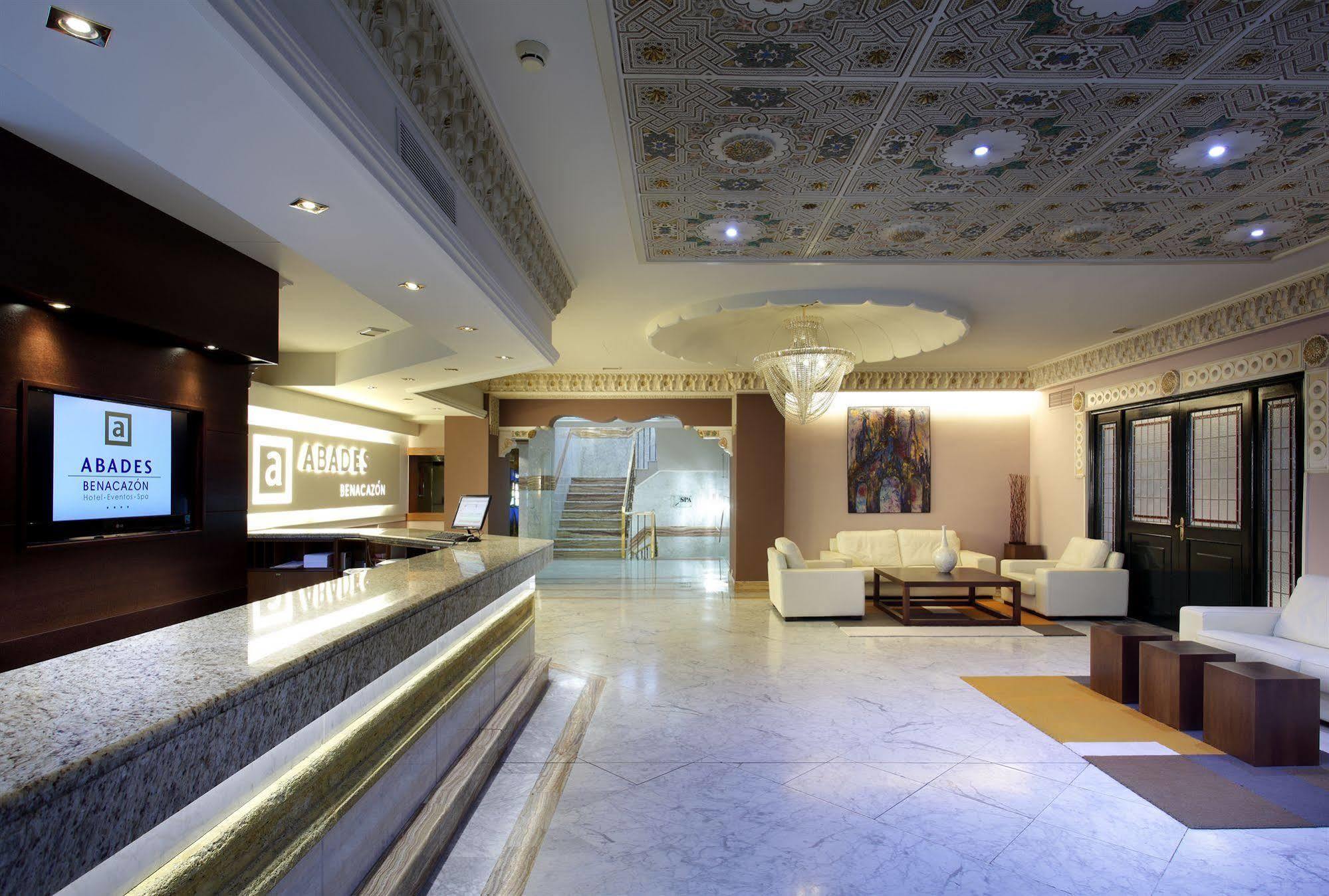 Abades Hotel 4*