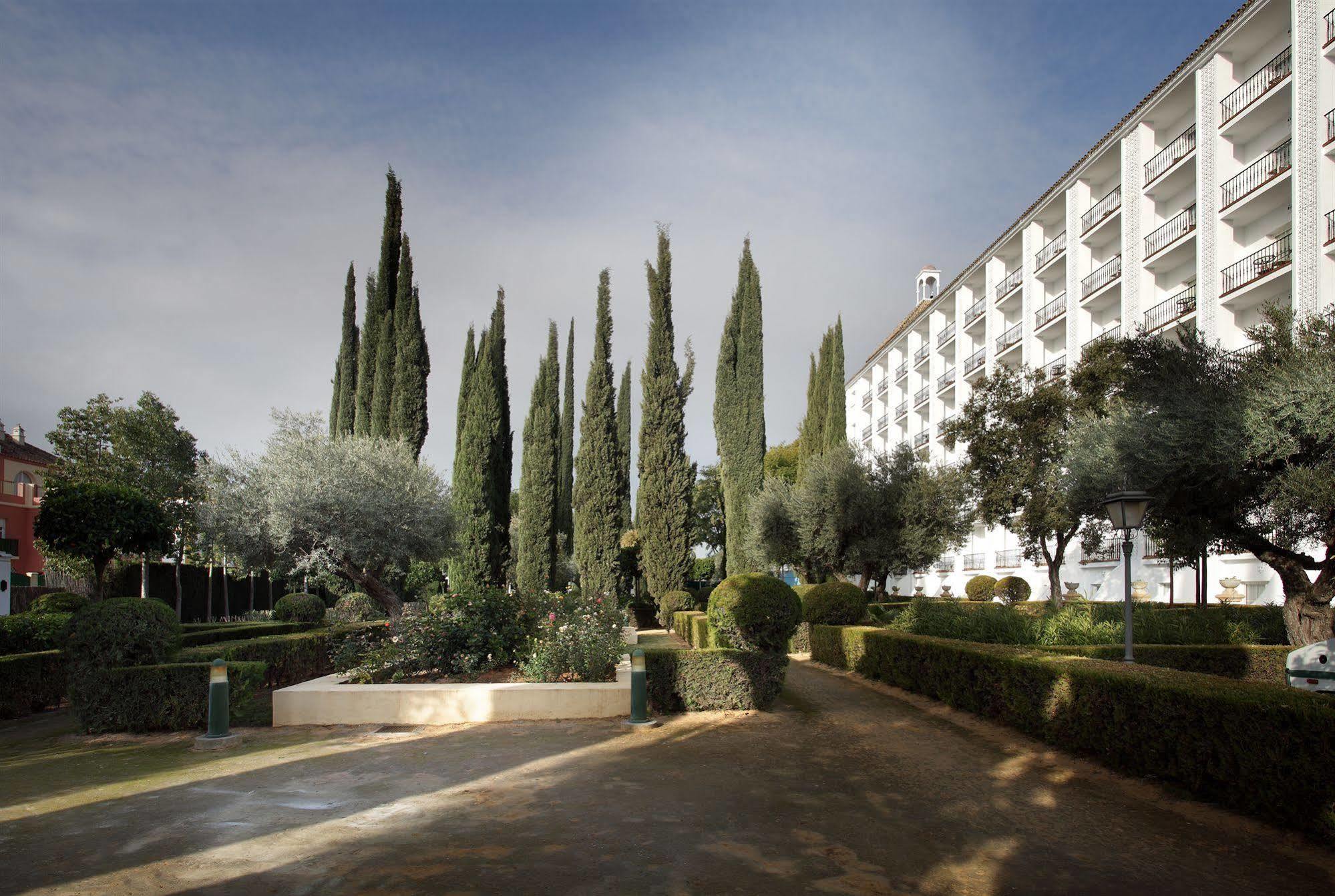 Hotel Abades Benacazón