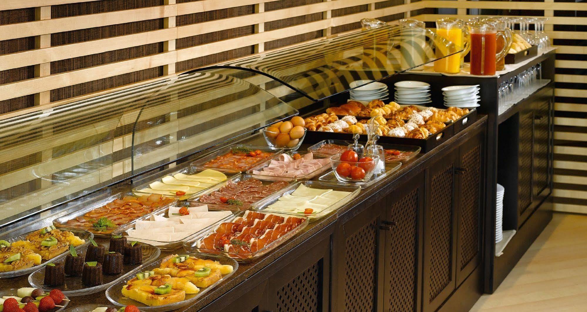 Hotel Sercotel Sant Boi 3*