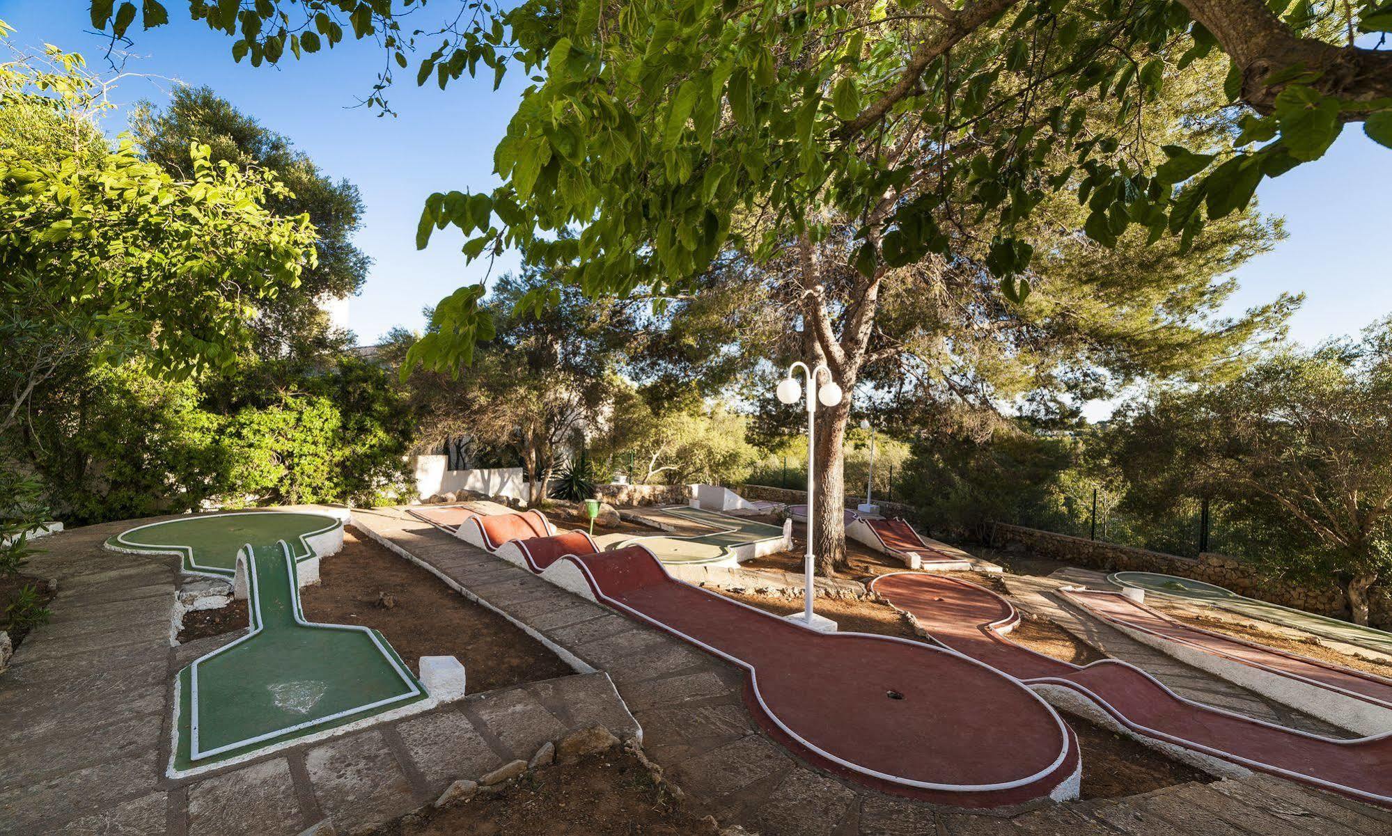 Globales America Hotel 4*