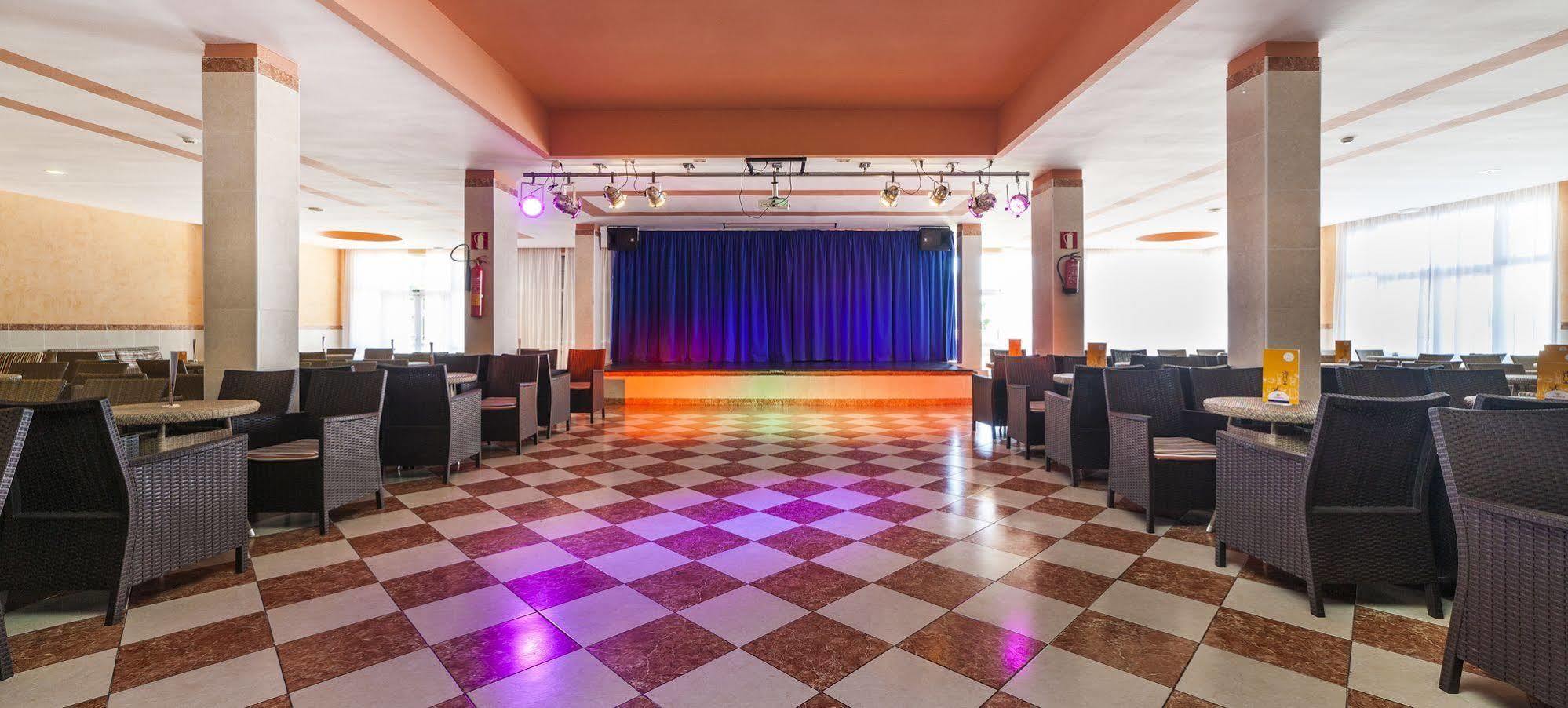Globales America Hotel 4*