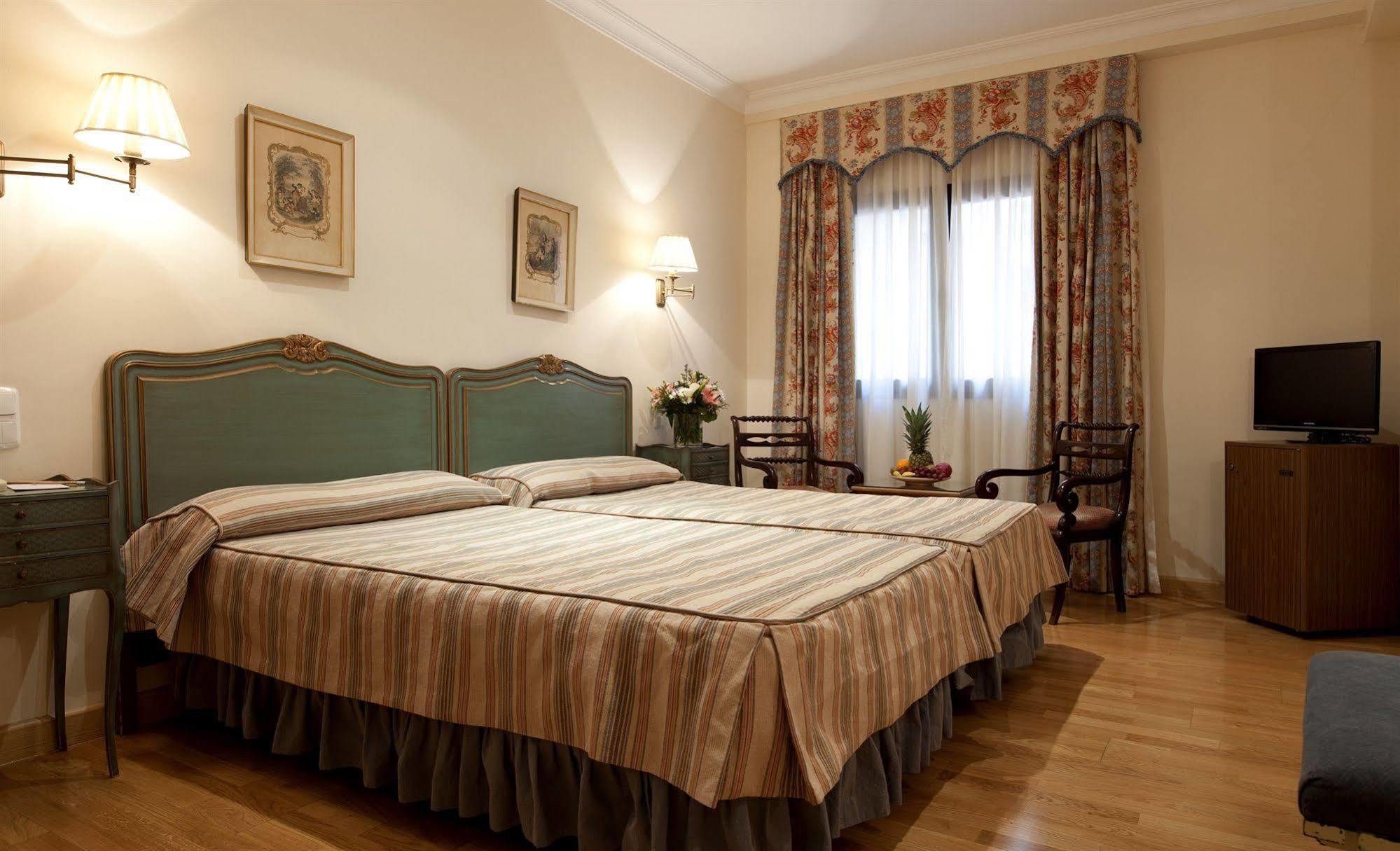 Doña María Hotel