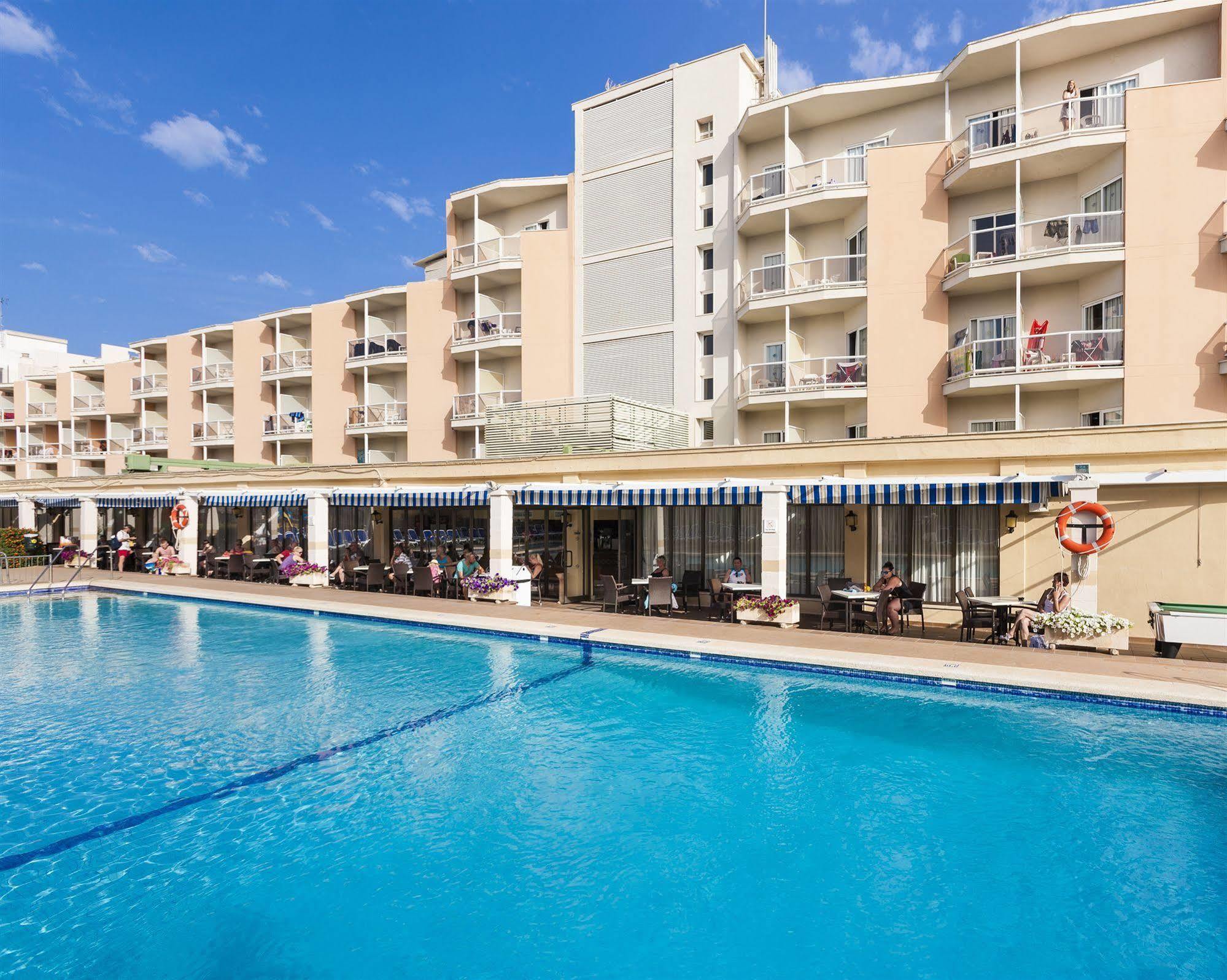Globales Playa Hotel 3*