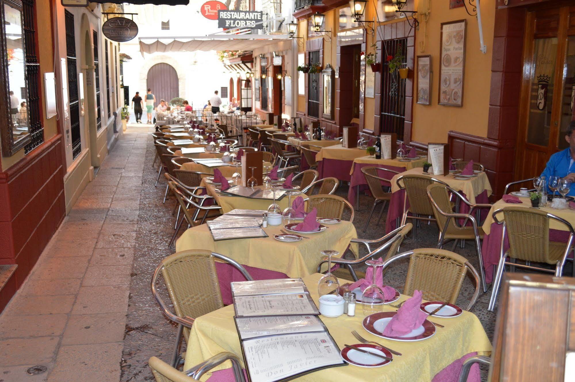 Don Javier Hotel 3*
