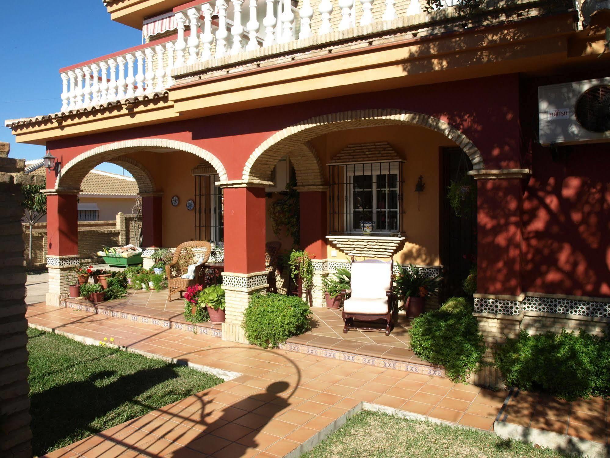 Victoria Hotel 2*