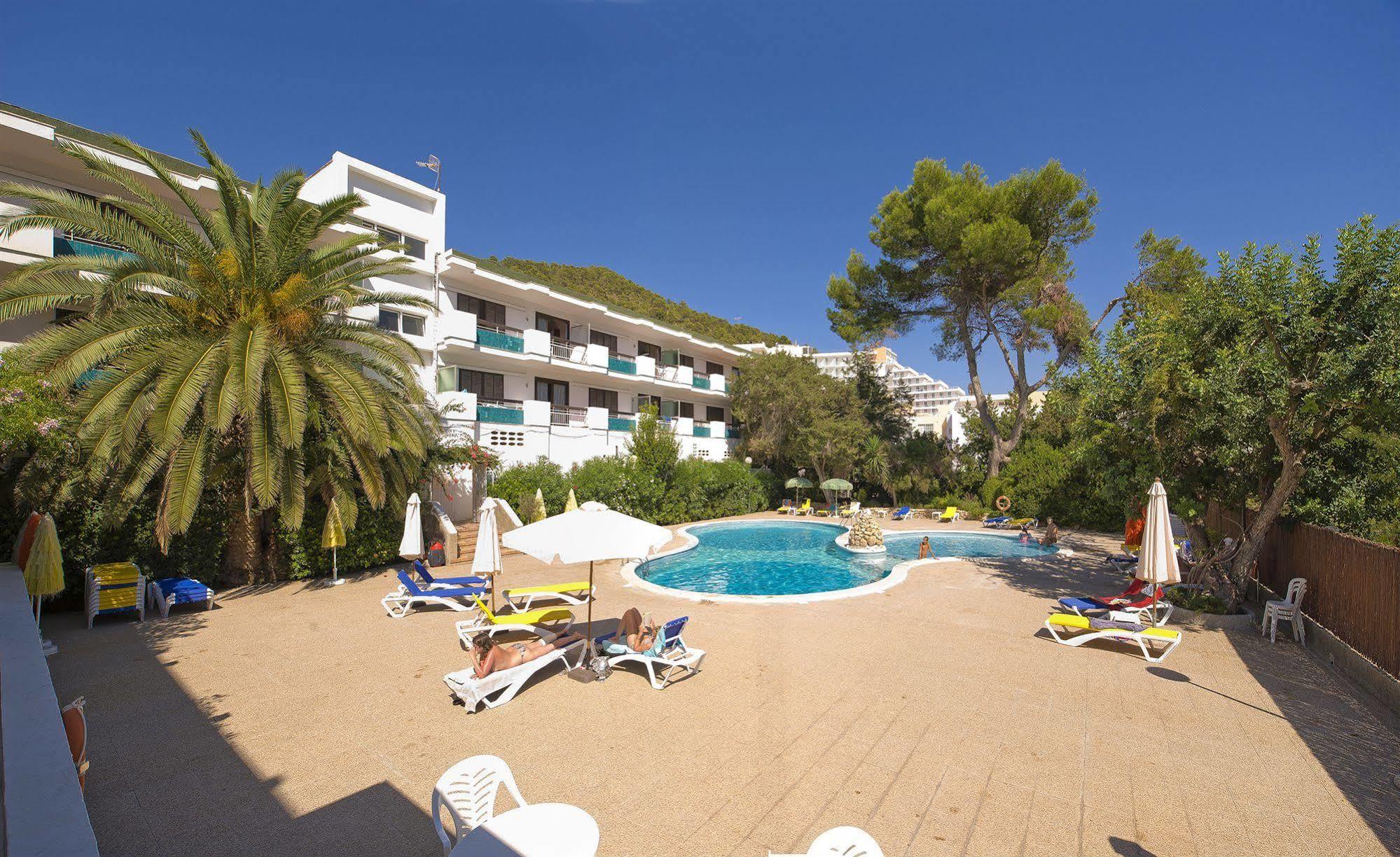 Cala Llonga Apartamento *