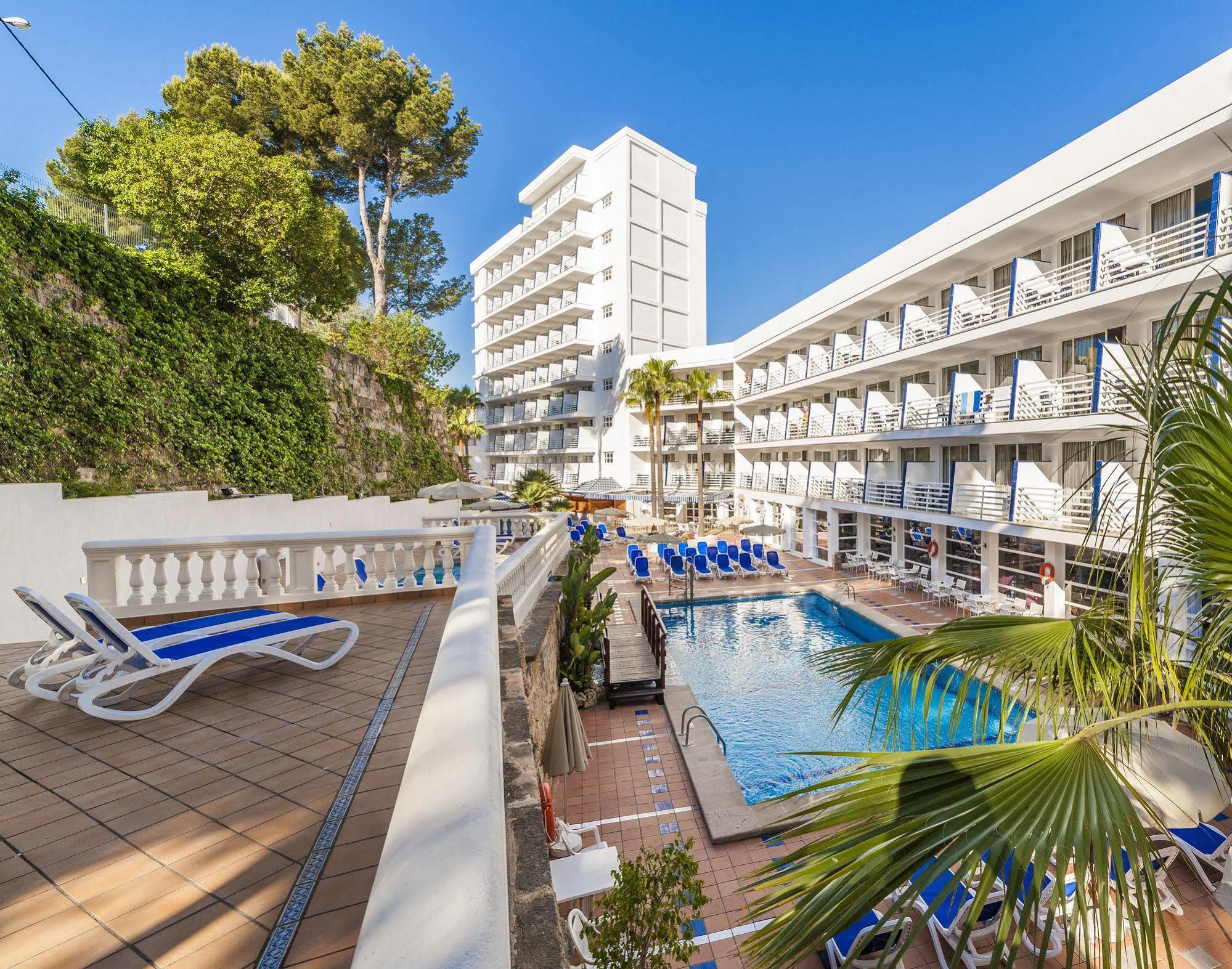 Hotel Globales Palace 4*