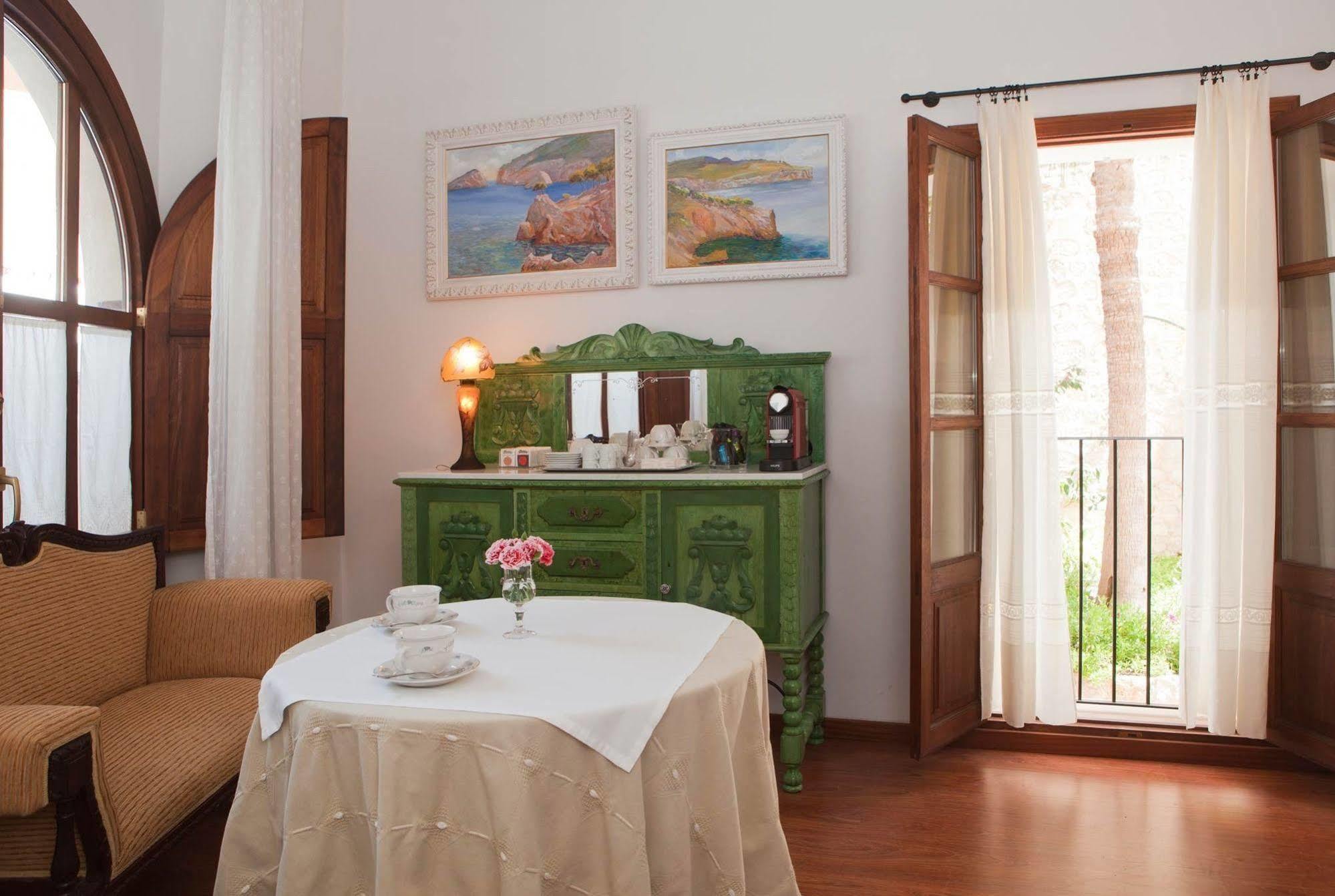 Turismo De Interior S'ardeviu Hotel