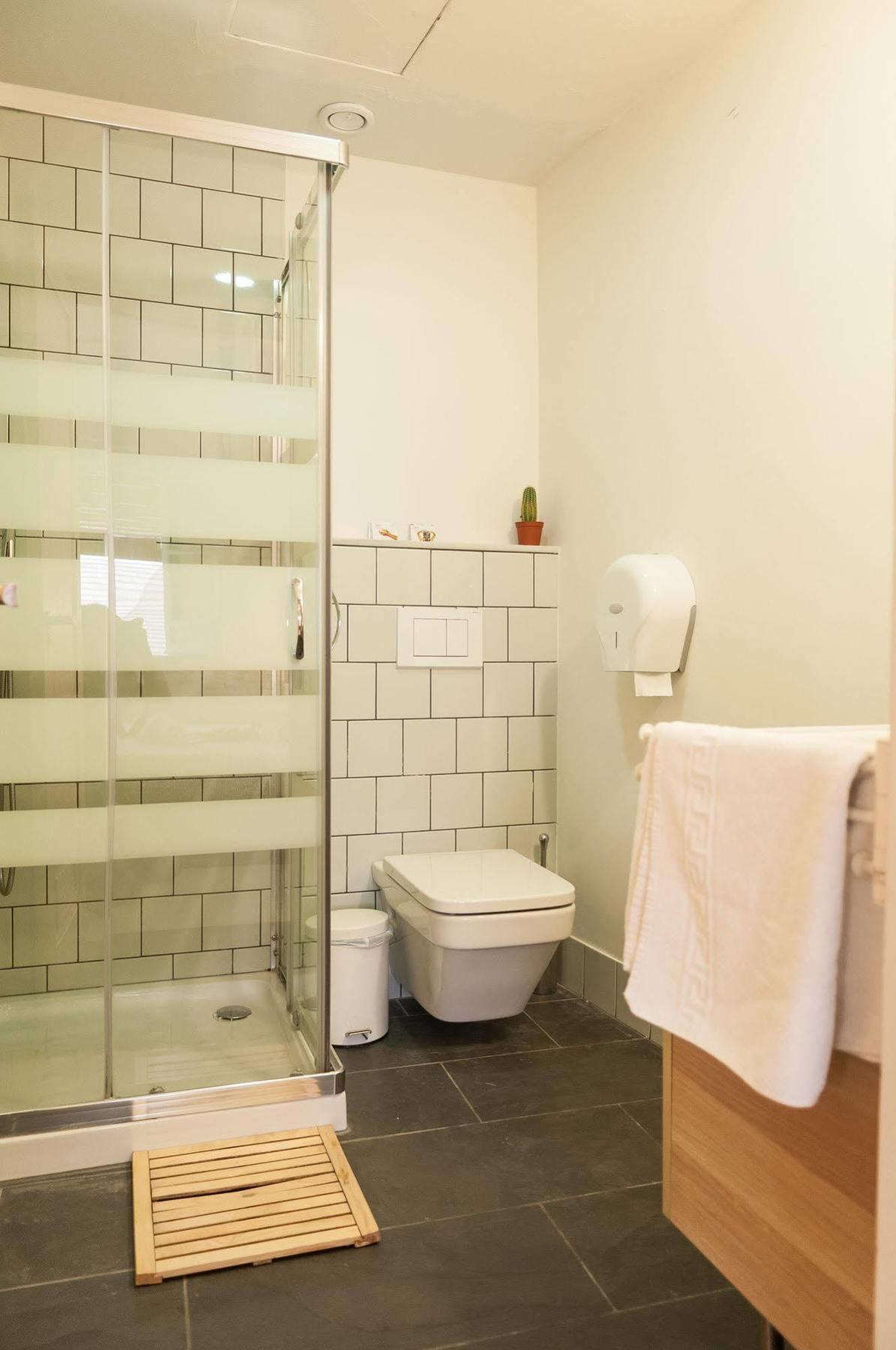 The Nomad Hostel&pension Hostal *