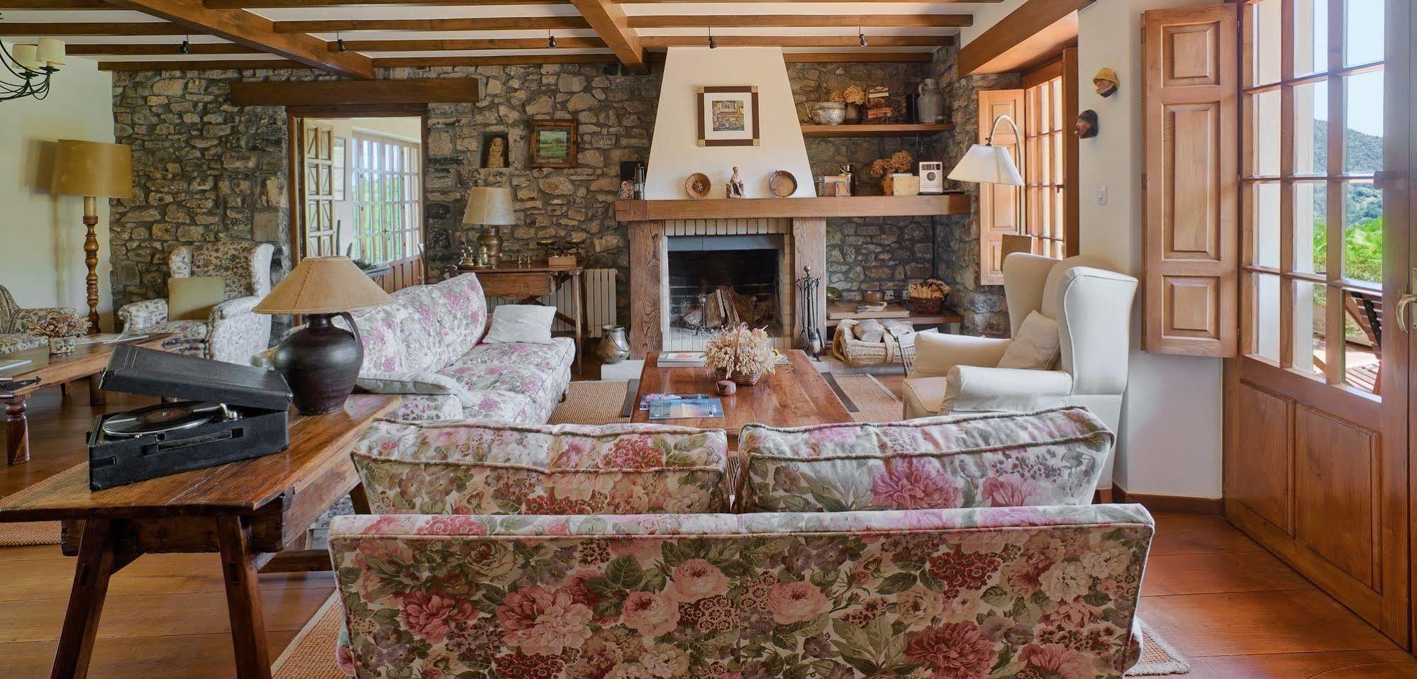Casa Rural Llugaron I Country house